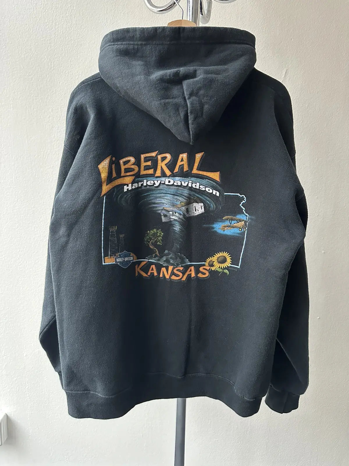 Vintage 2002 Harley Davidson Flames “Liberal Kansas” Zip Hoodie - size M
