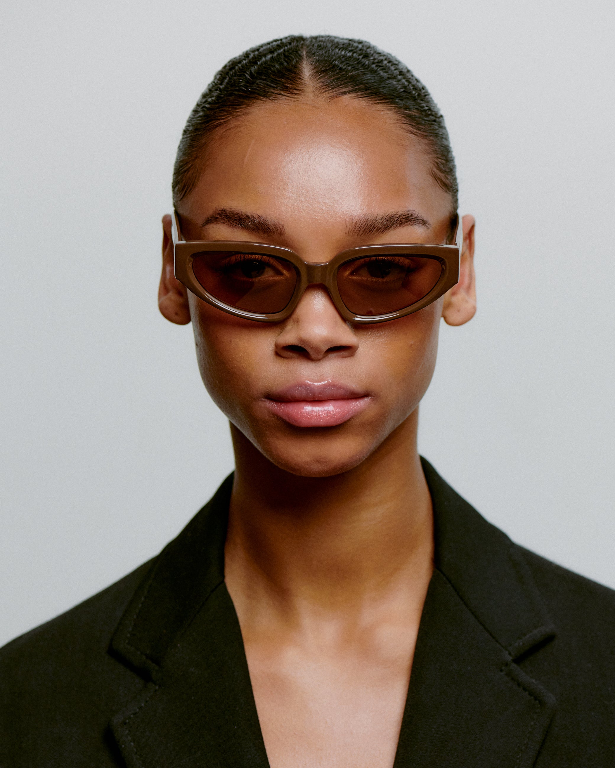 A.KJÆRBEDE - Ella Sunglasses (Chocolate)