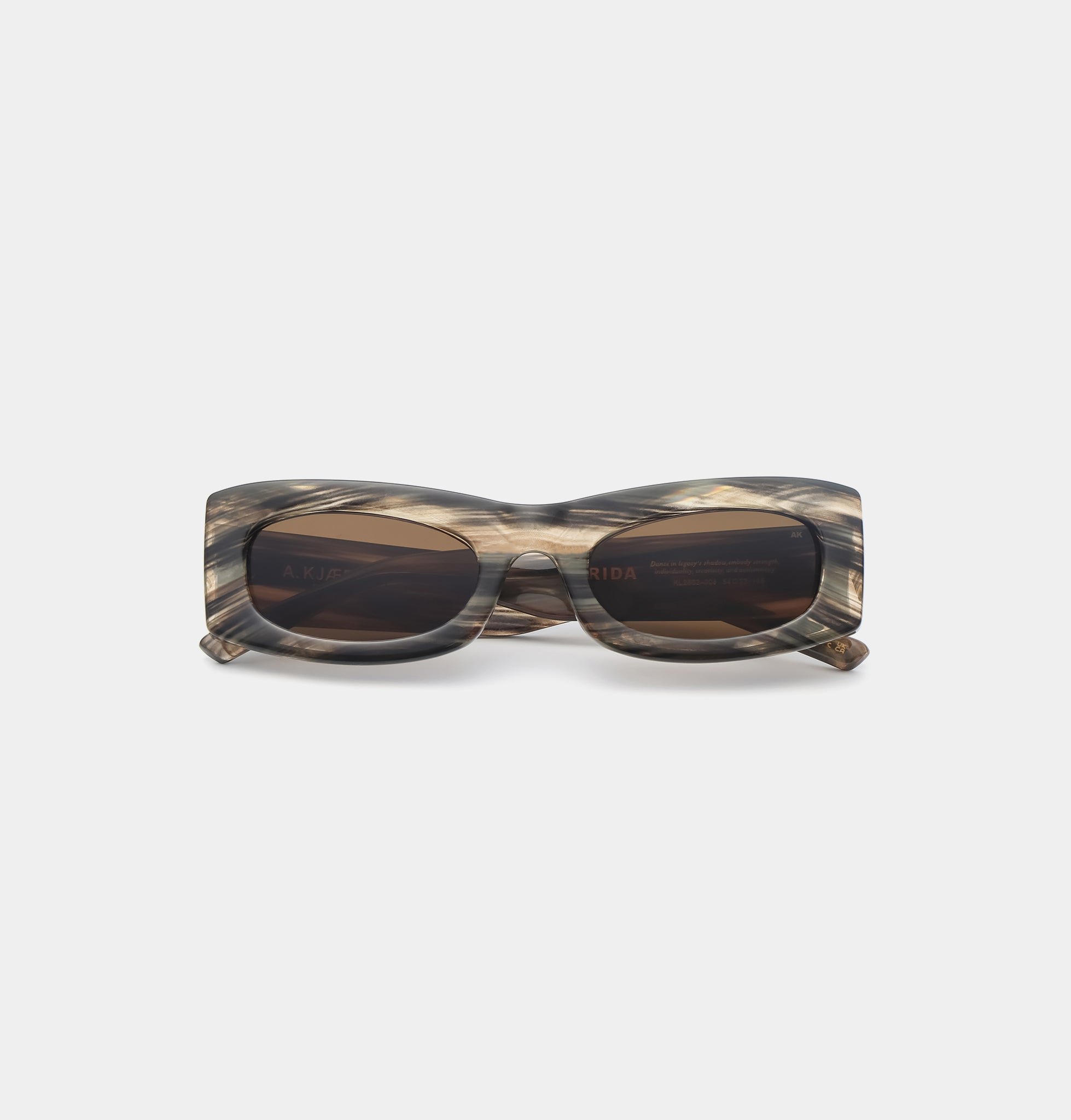 A.KJÆRBEDE - Frida Sunglasses (Striped Horn)