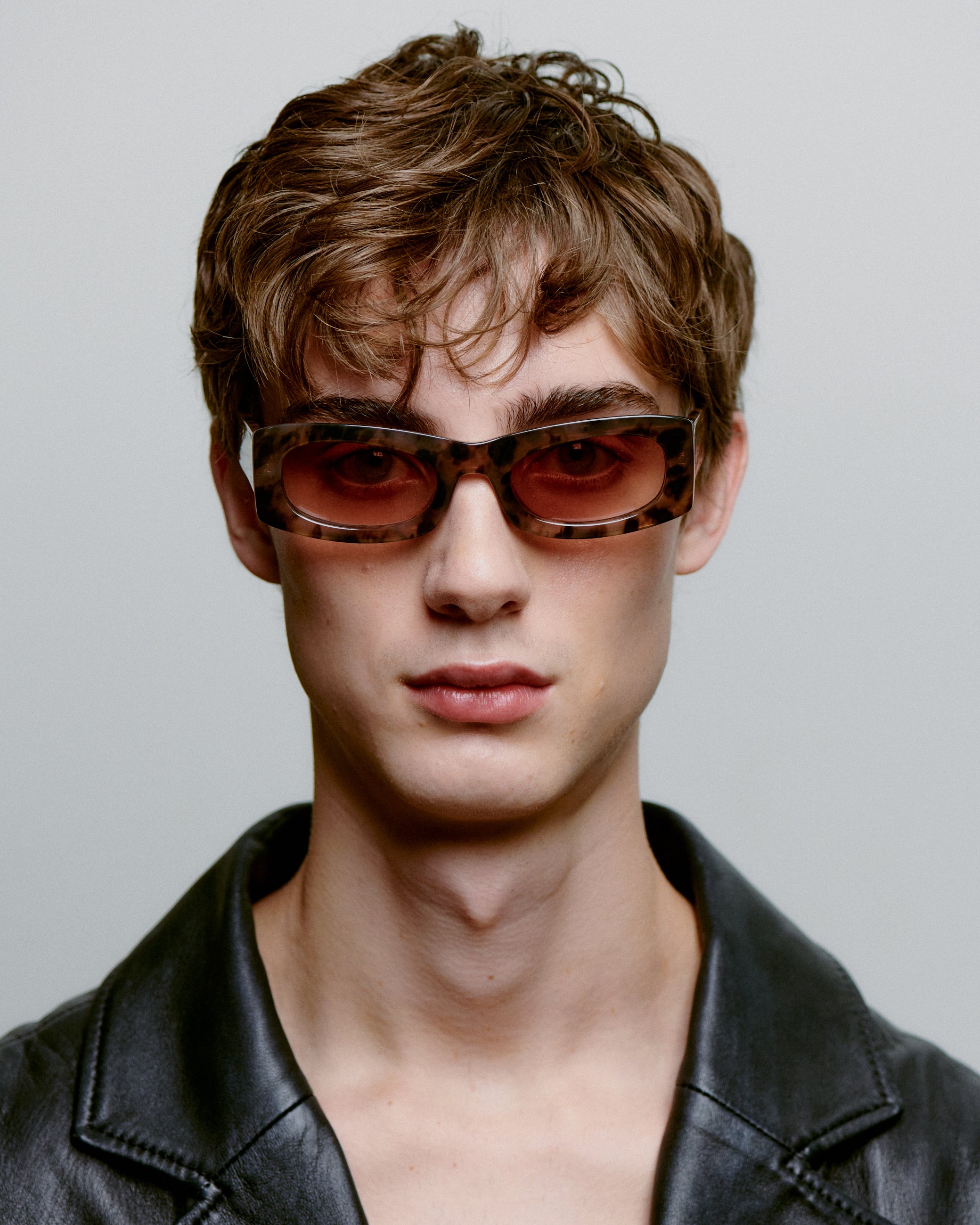 A.KJÆRBEDE - Frida Sunglasses (Coquina)
