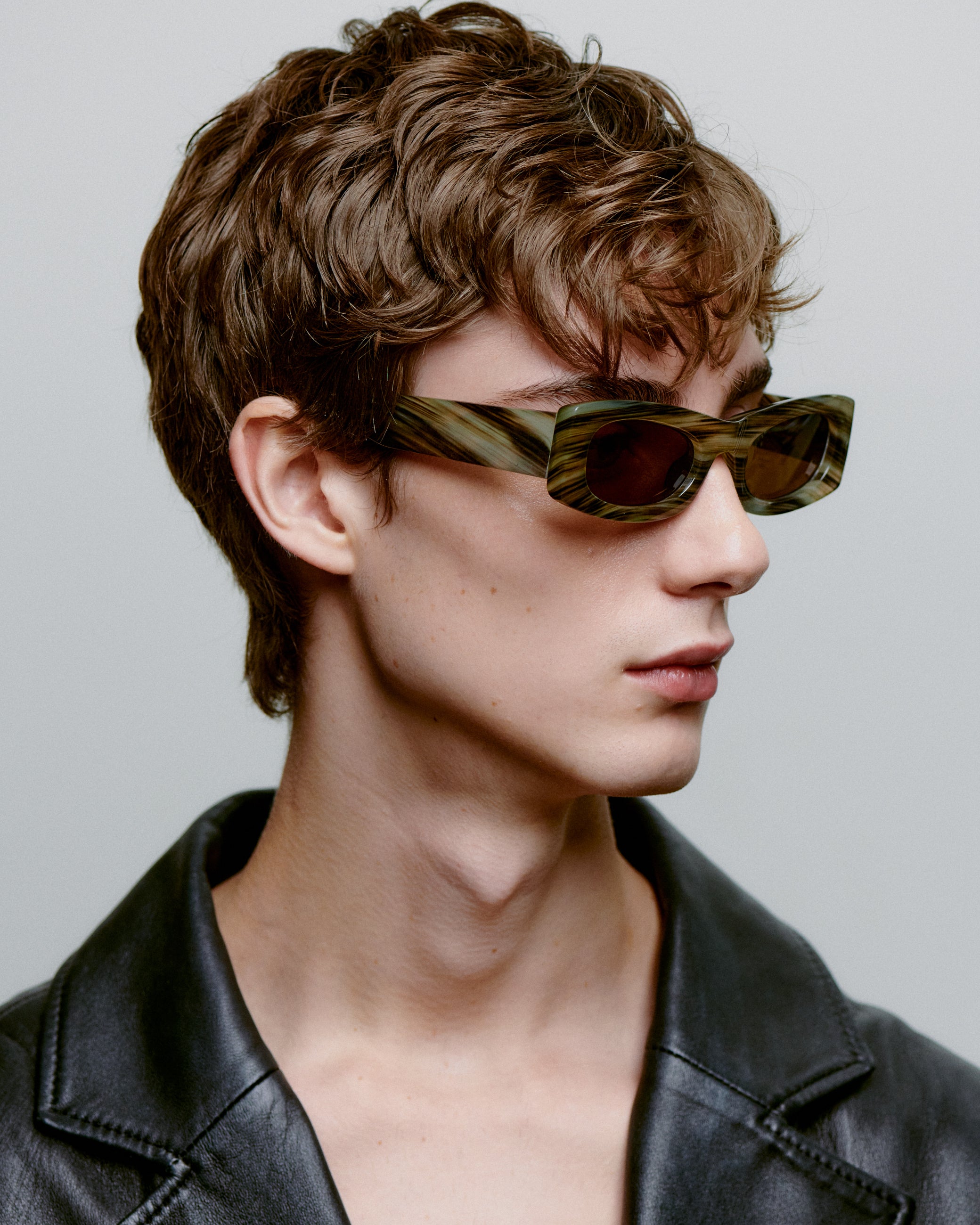 A.KJÆRBEDE - Frida Sunglasses (Striped Horn)