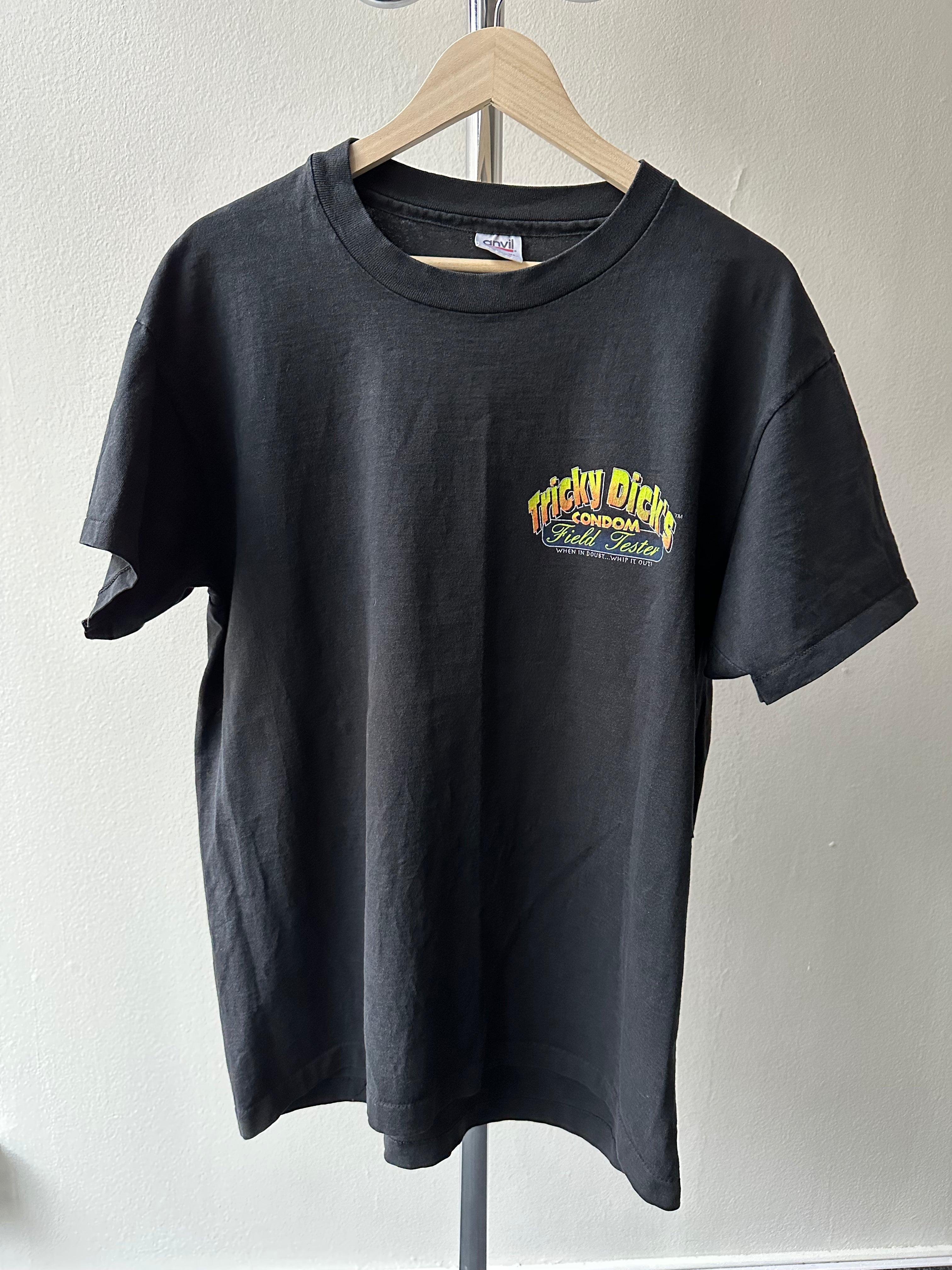 Vintage “Condom Field Tester” 90s t-shirt - size XL