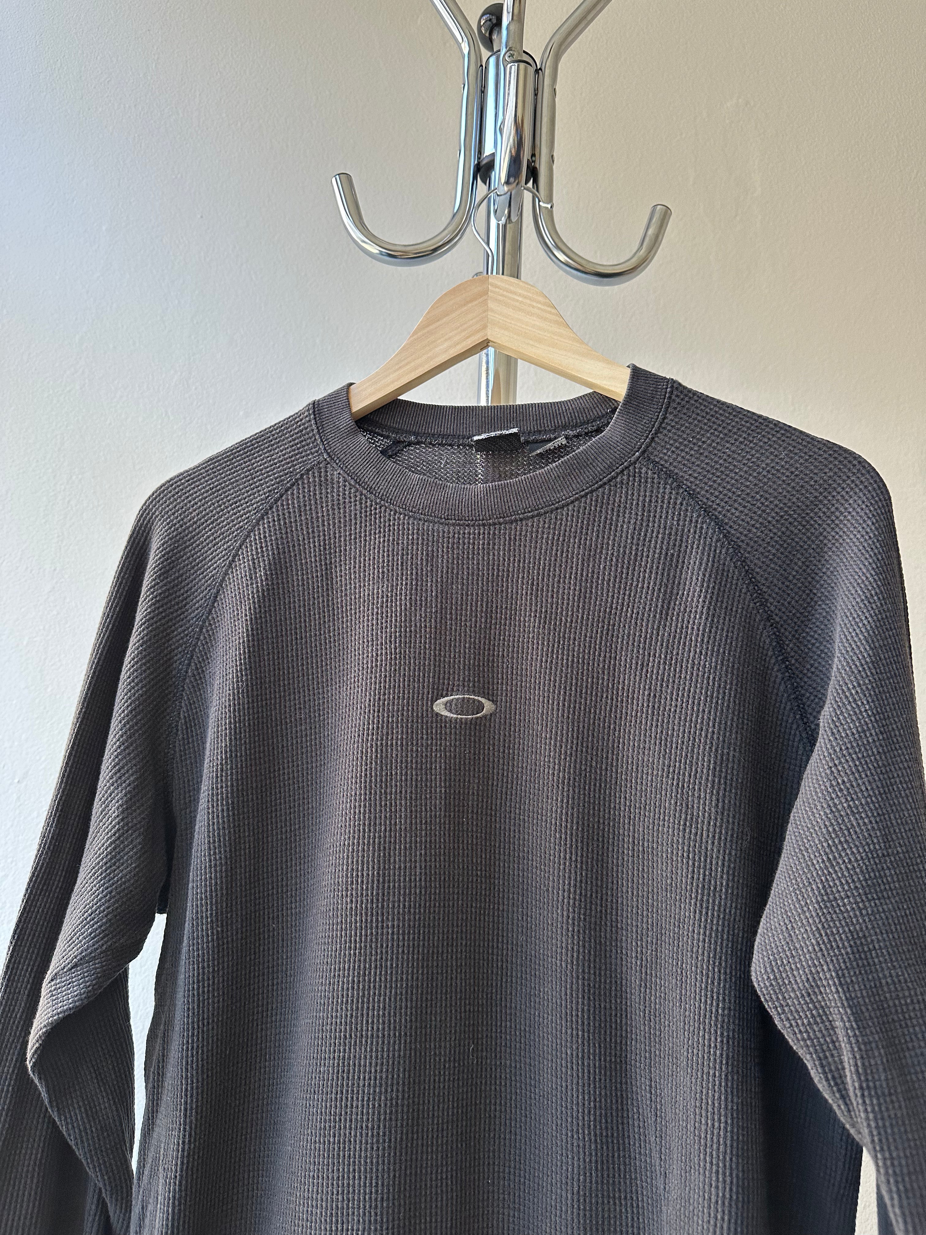 Vintage Oakley Thermal Y2K Longsleeve - size M/L