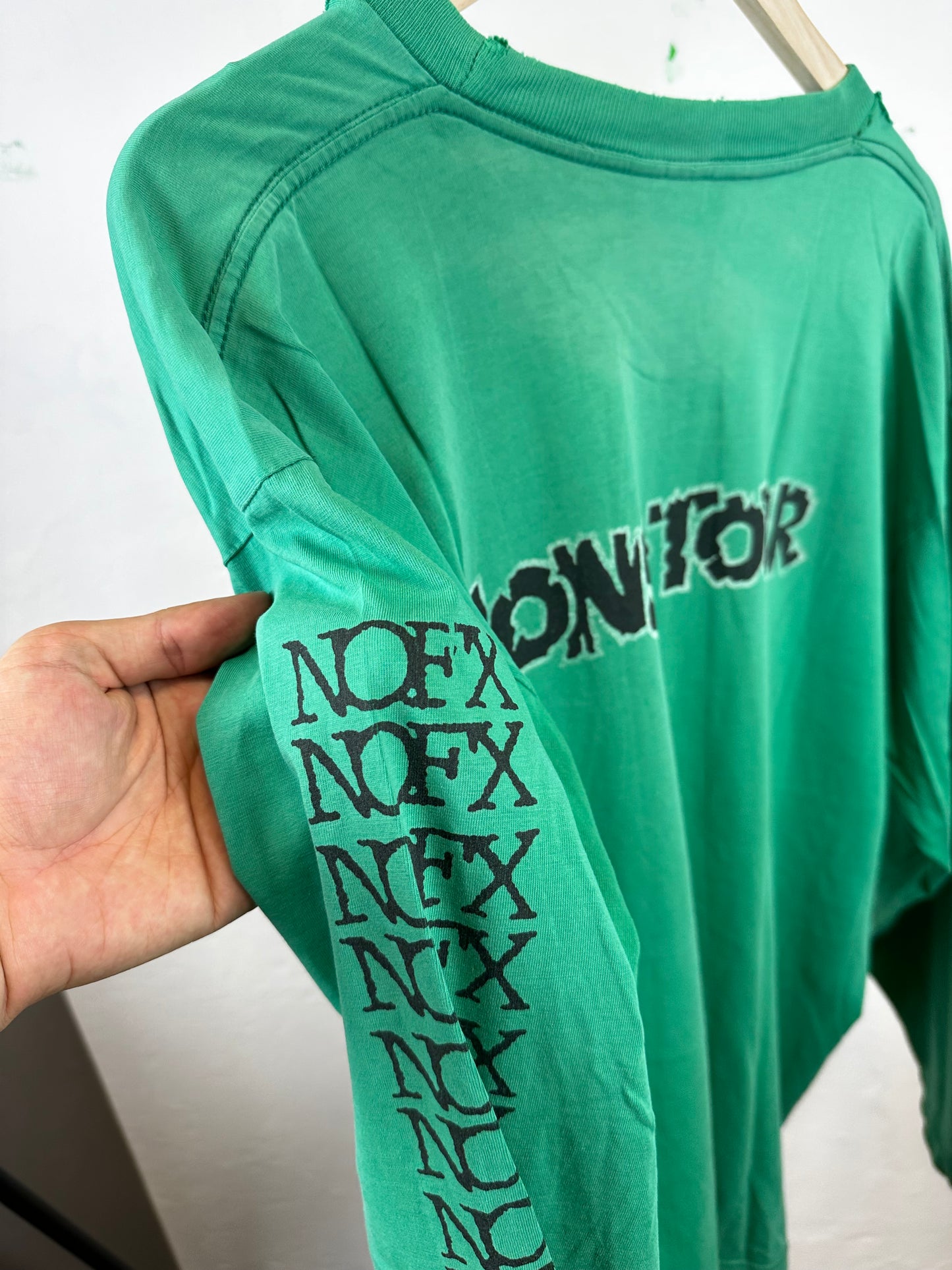 Vintage NOFX Mons-Tour “1995” t-shirt - size XL