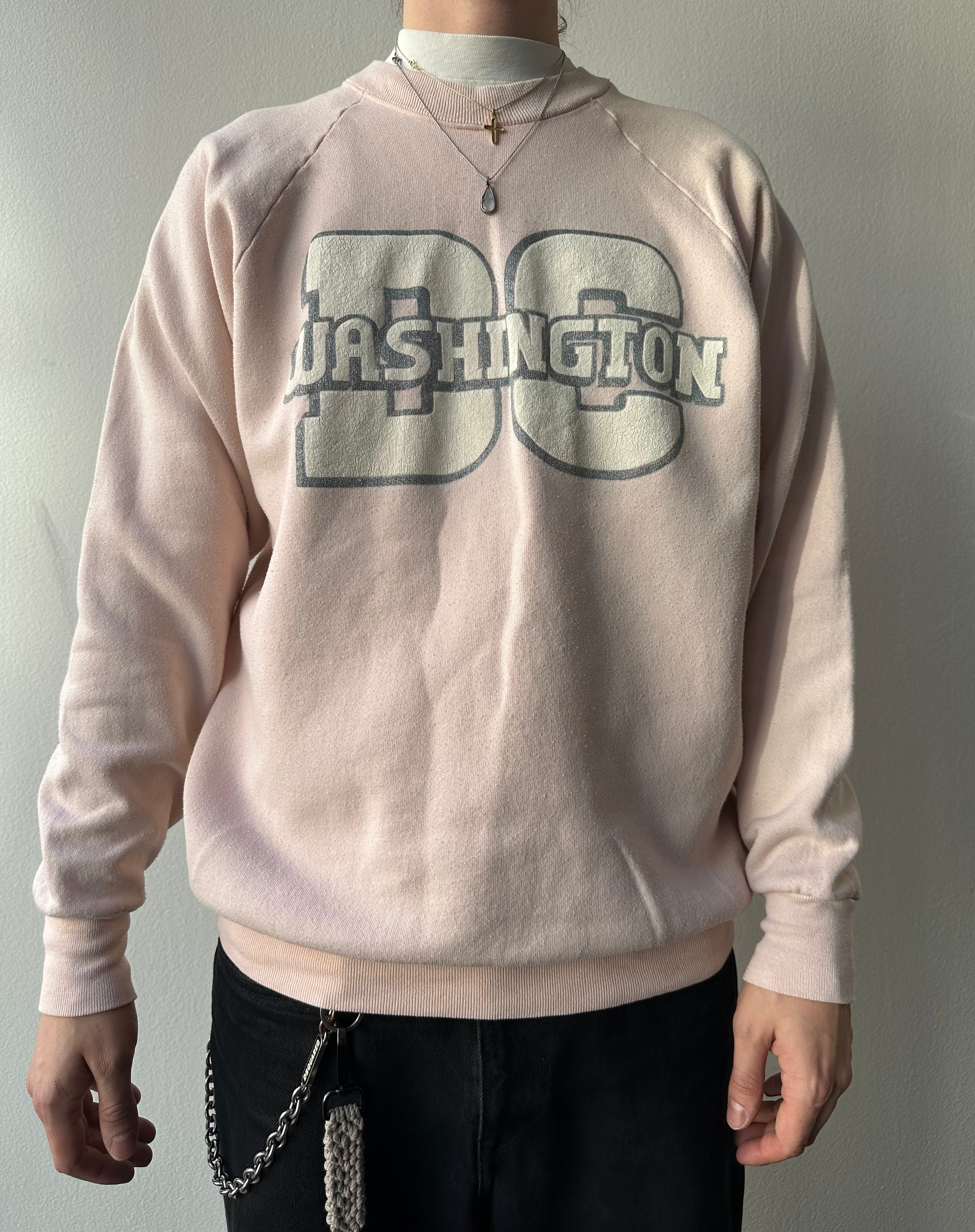 Vintage 1990s “Washington D.C.” Baby Pink Crewneck - size XL