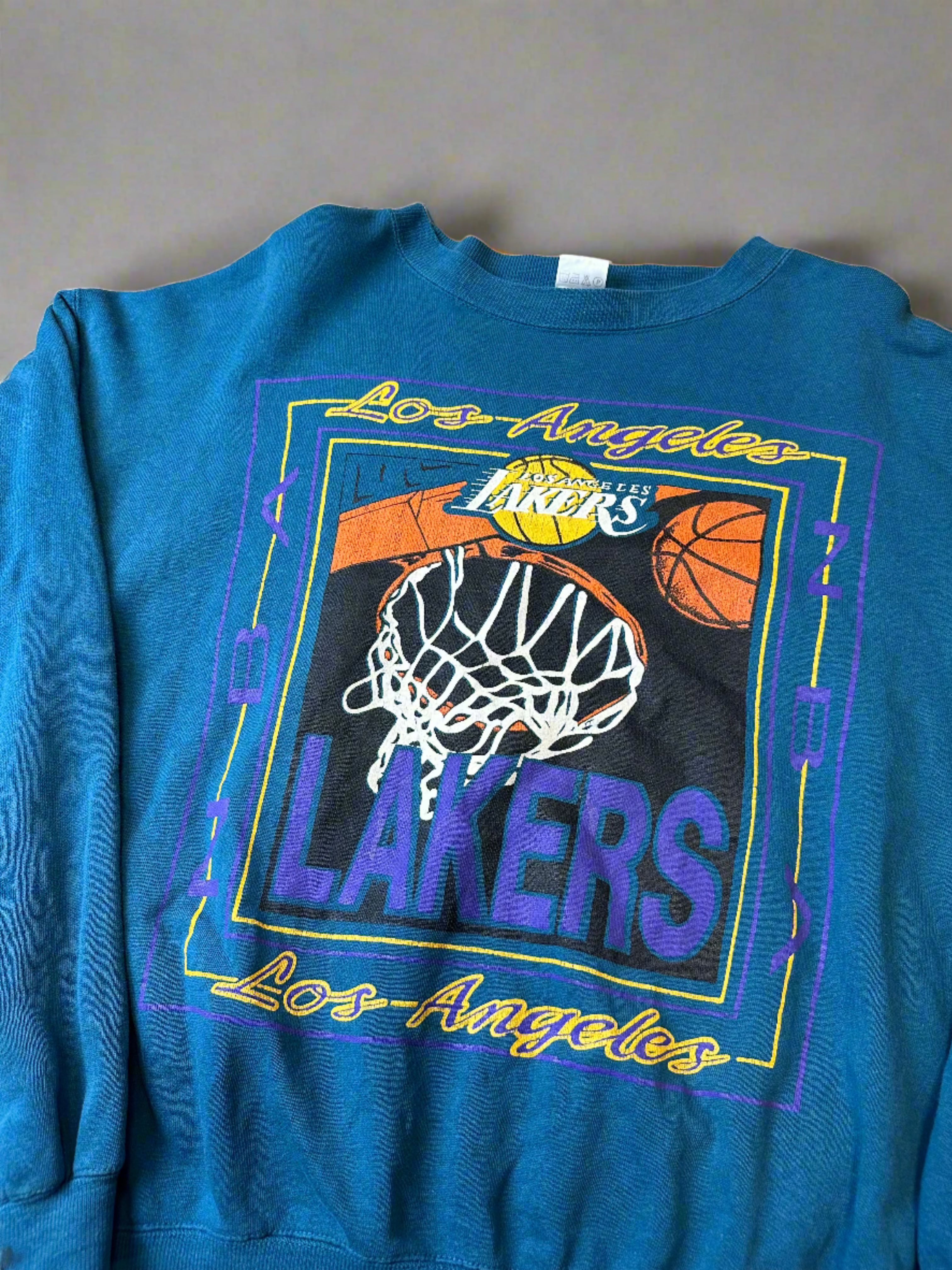 Vintage Lakers 90s Crewneck - size XL