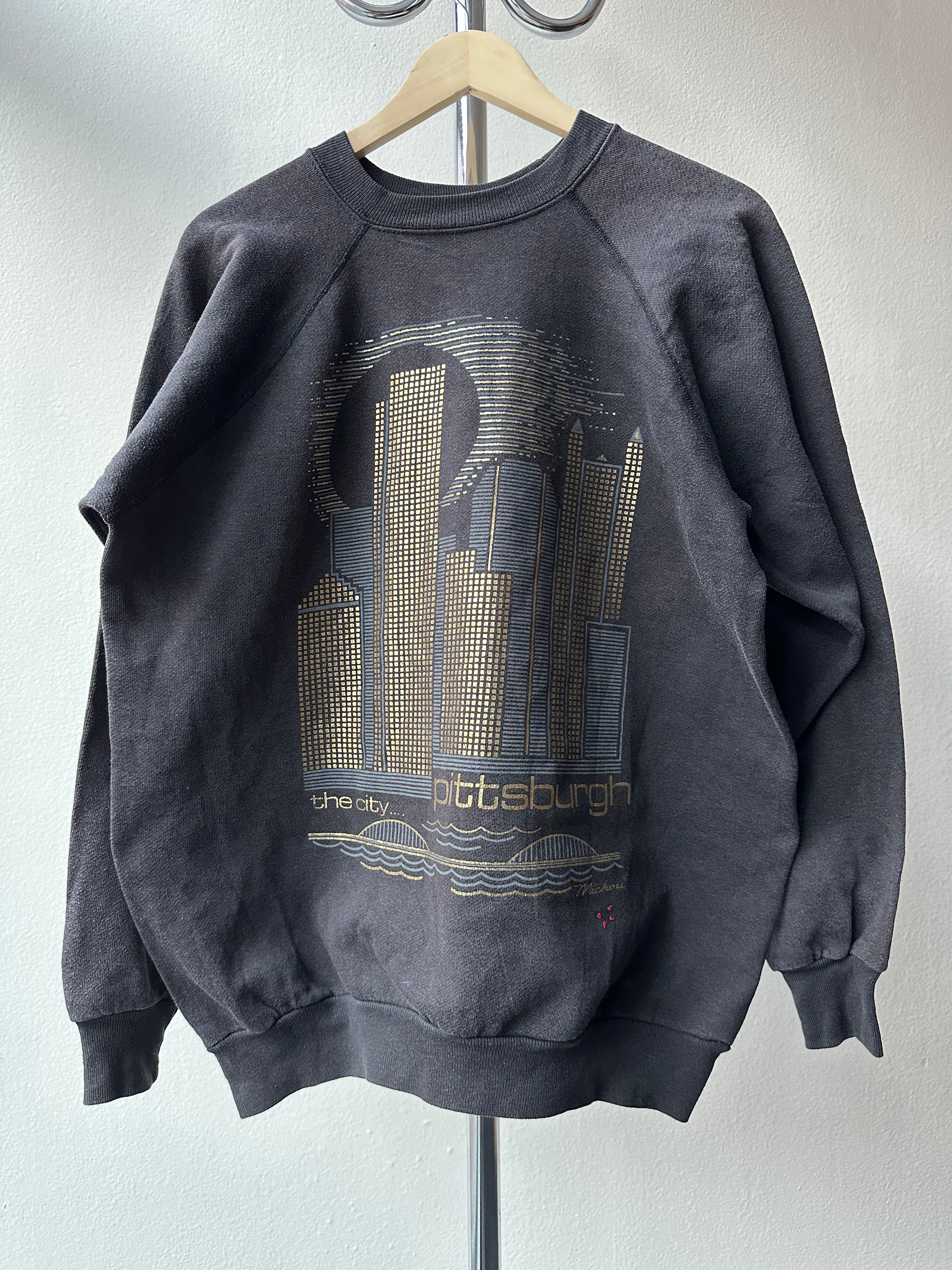 Vintage 1990s "Pittsburg" Crewneck - size XL