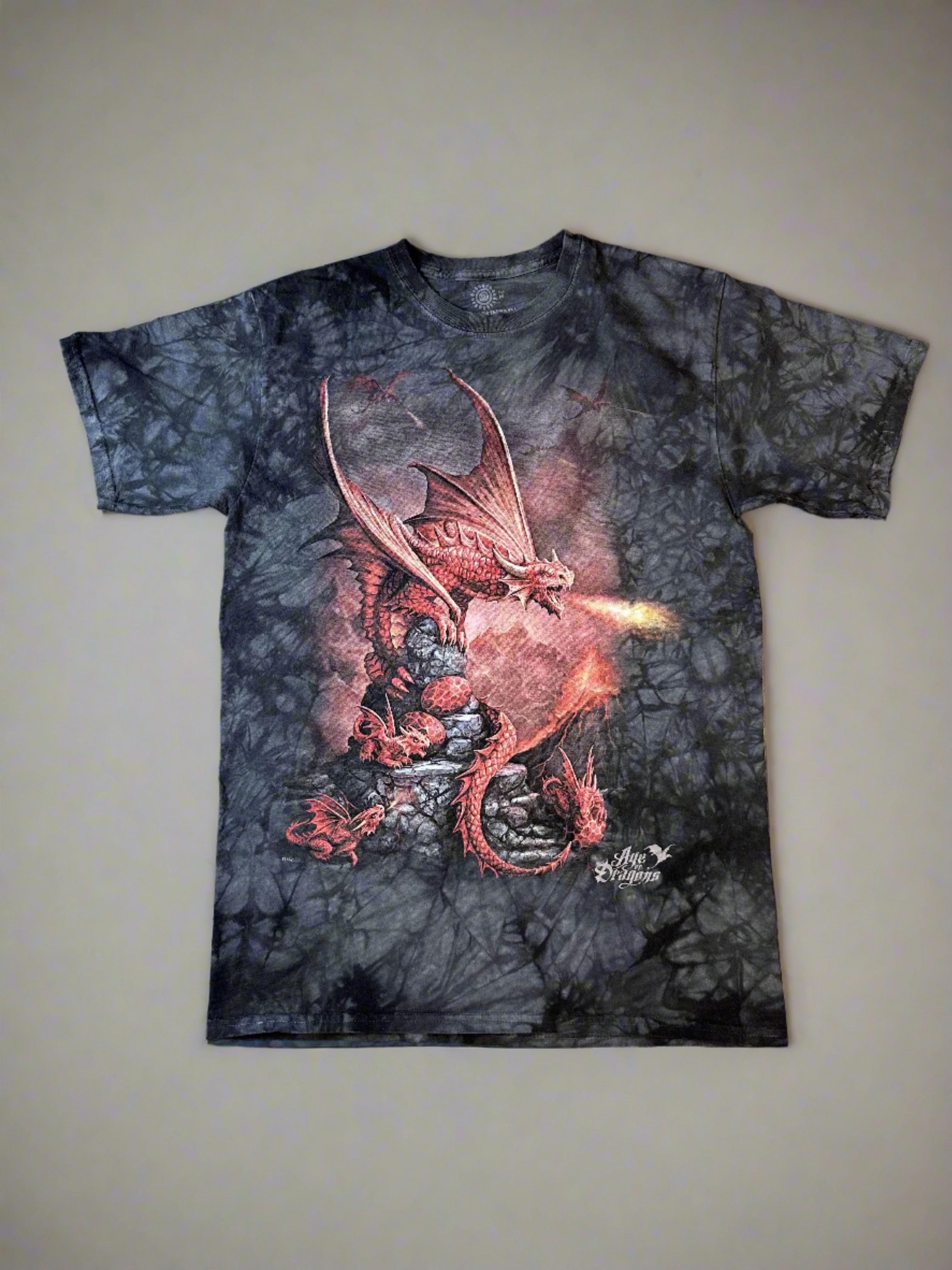 Vintage Dragon T-shirt - size M