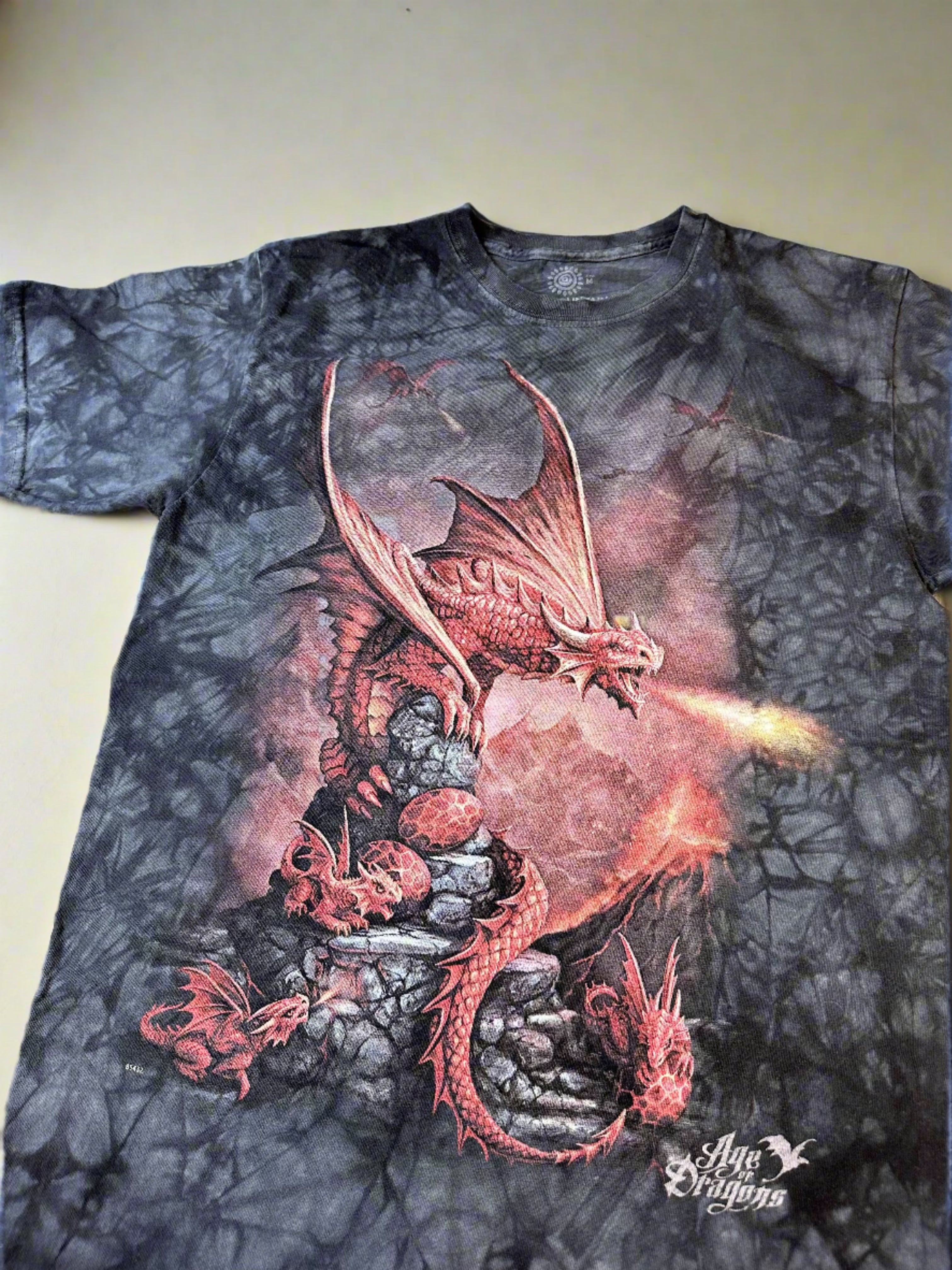 Vintage Dragon T-shirt - size M