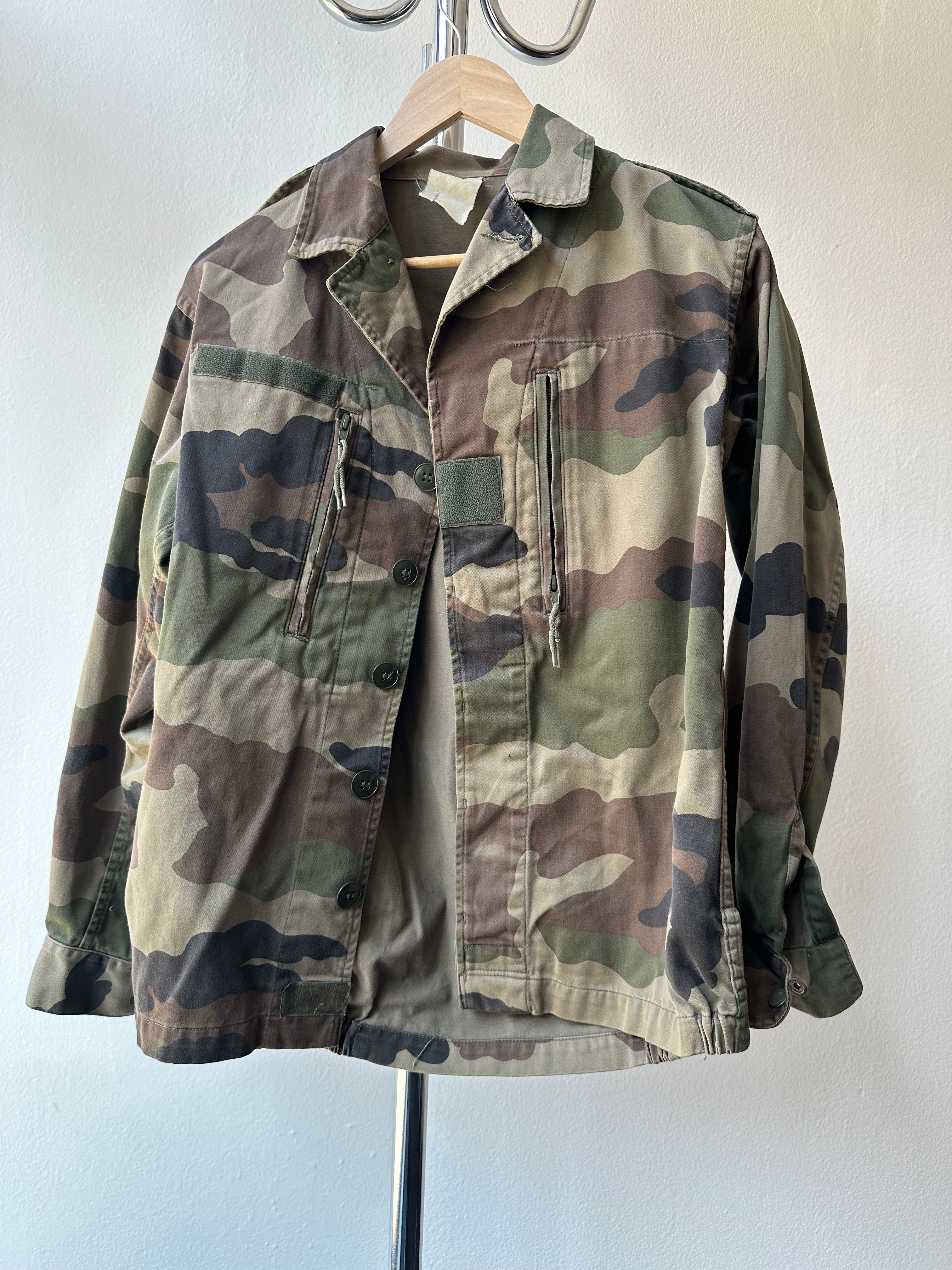 Vintage 1980s/90s U.S. Military BDU Woodland Camo Jacket - size M/L