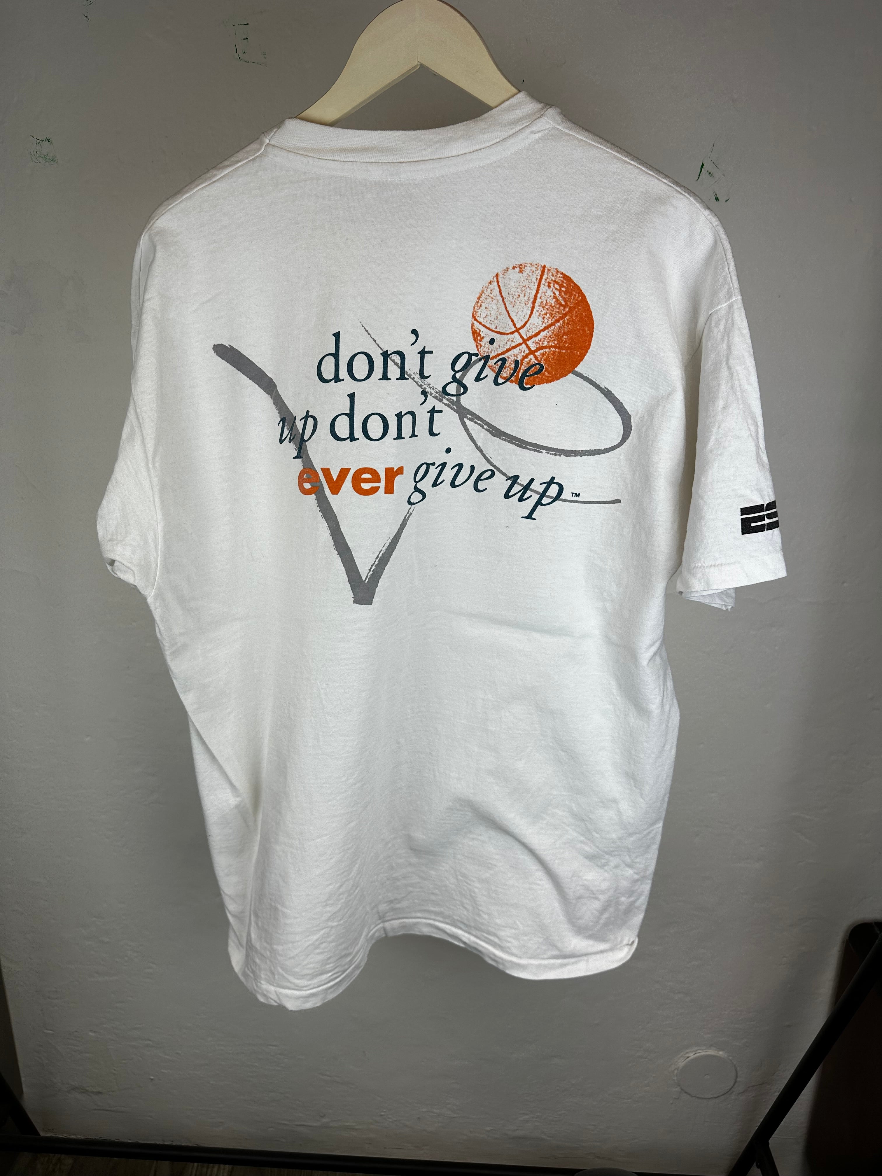 Vintage Don’t give up t-shirt - size XL