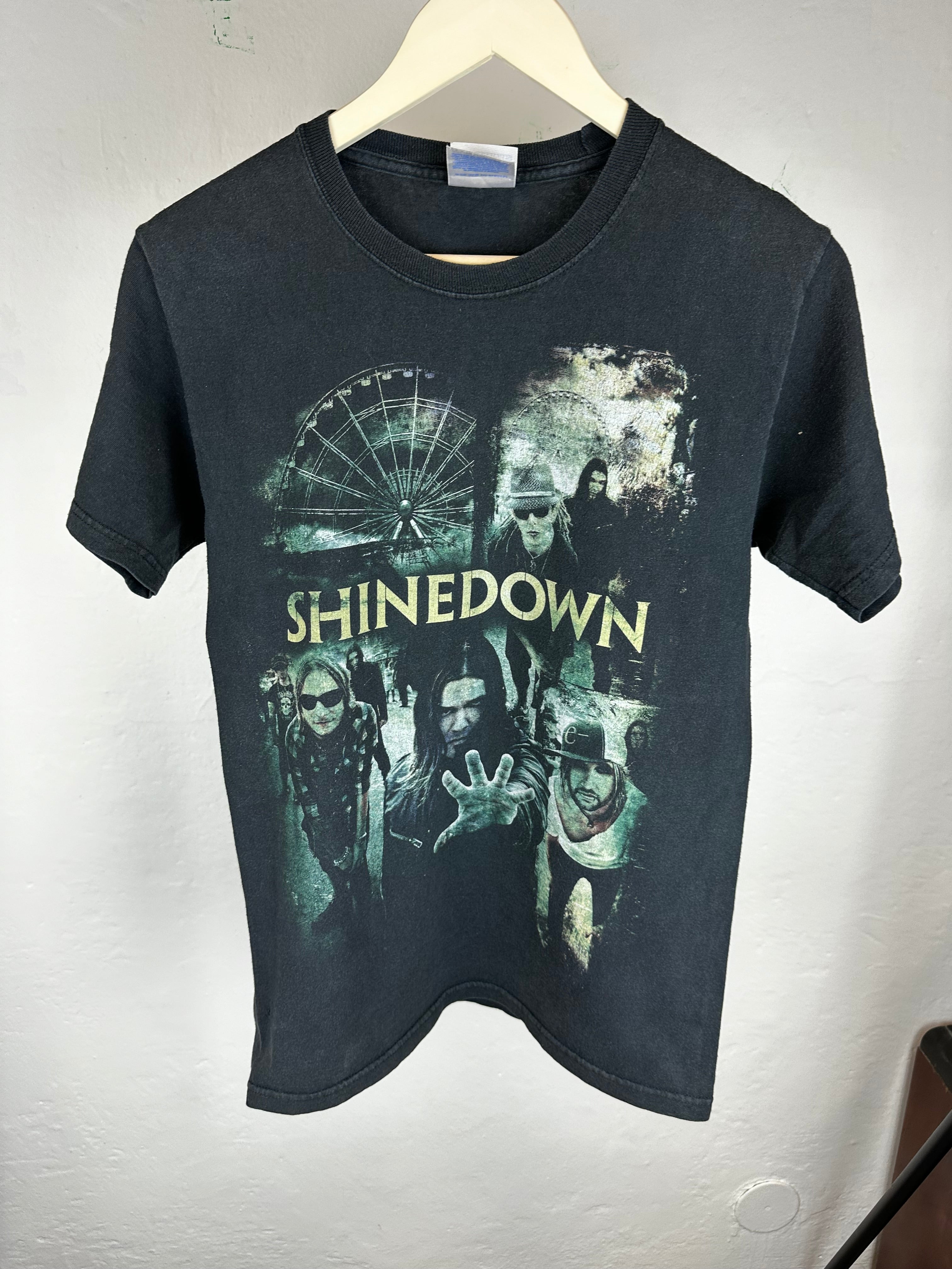 Vintage Shinedown t-shirt - size M