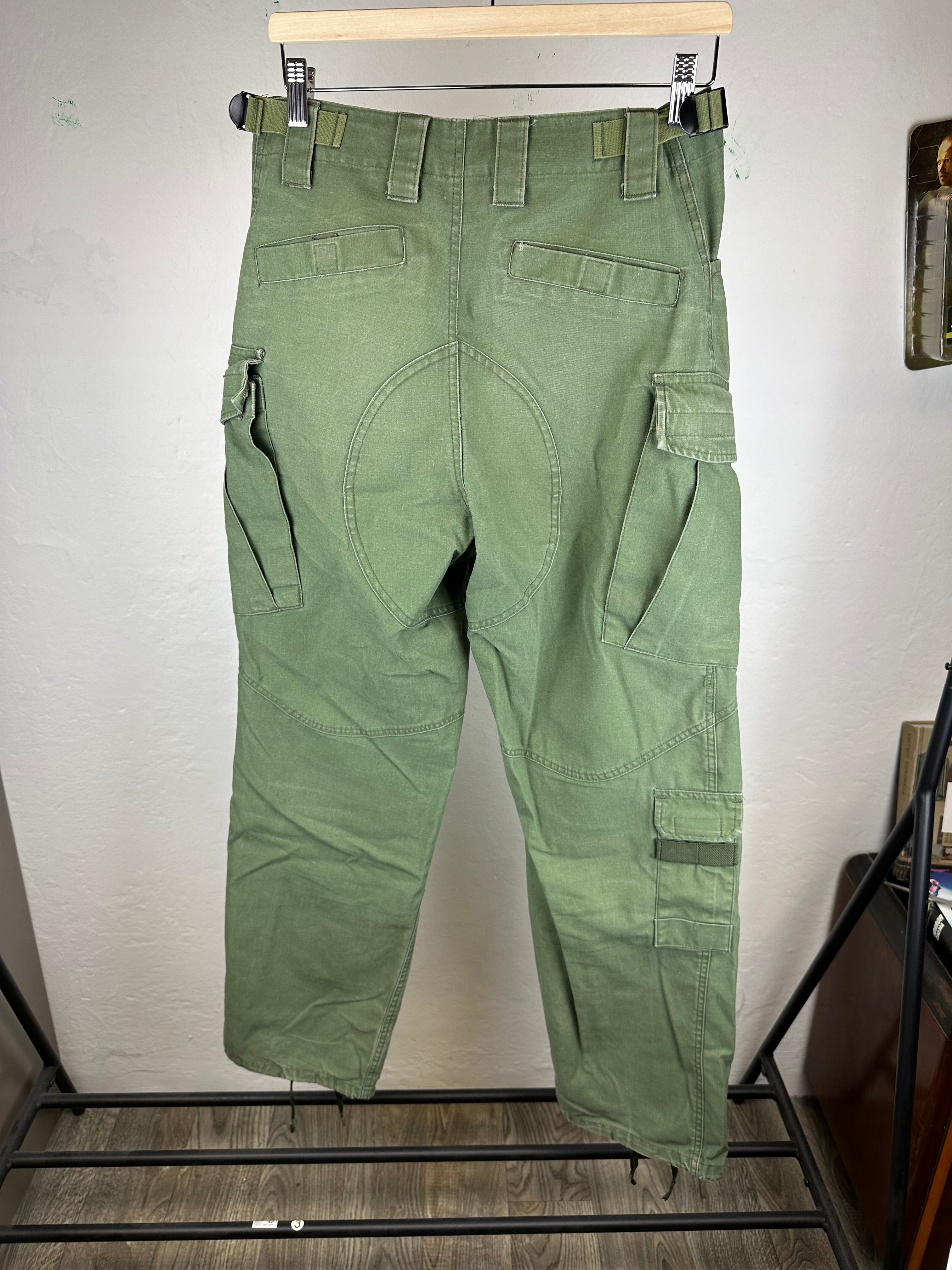 Vintage 80s Military Cargo Pants - size 30
