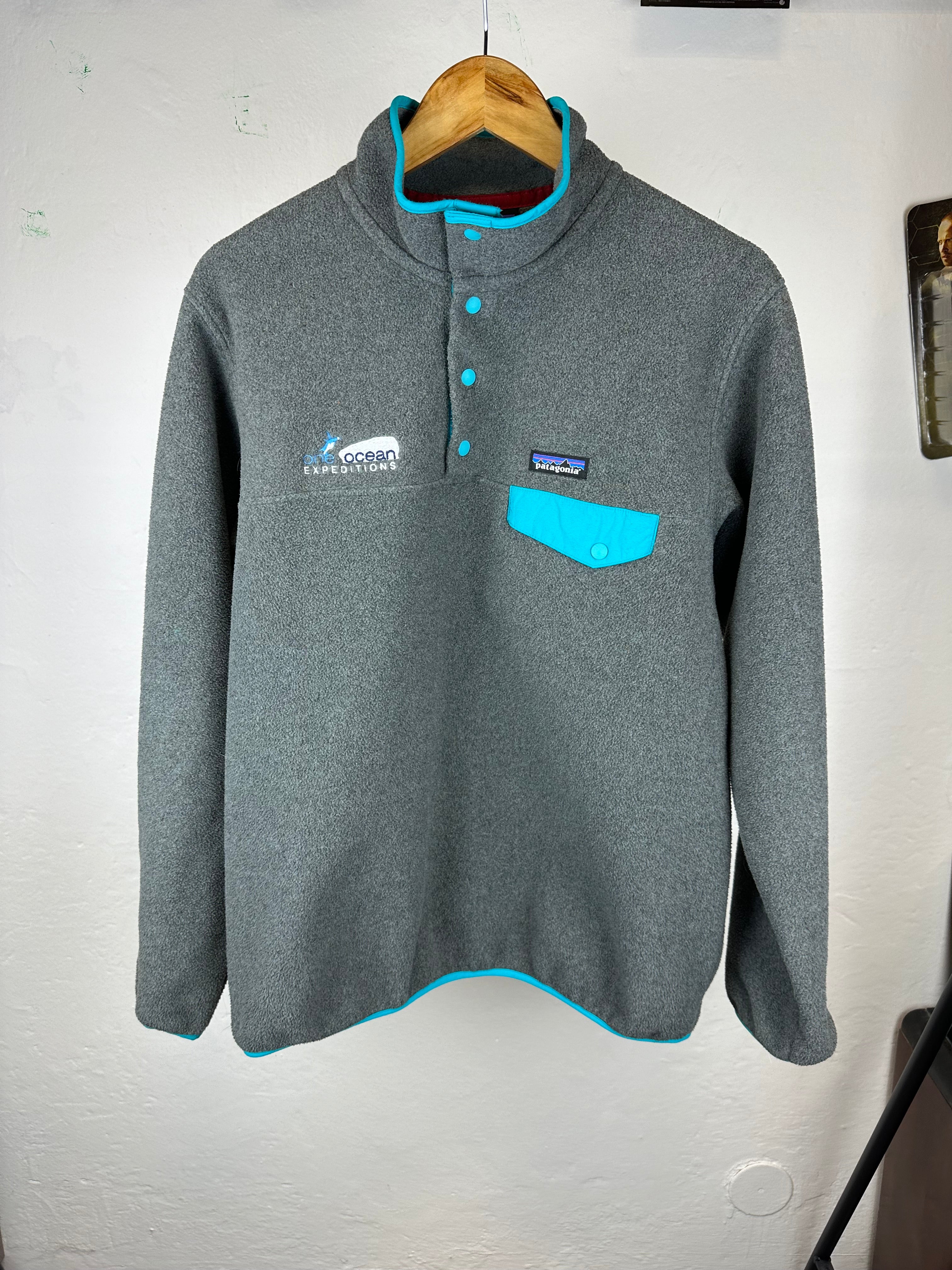Vintage Patagonia “One Ocean Expeditions” Fleece - size L