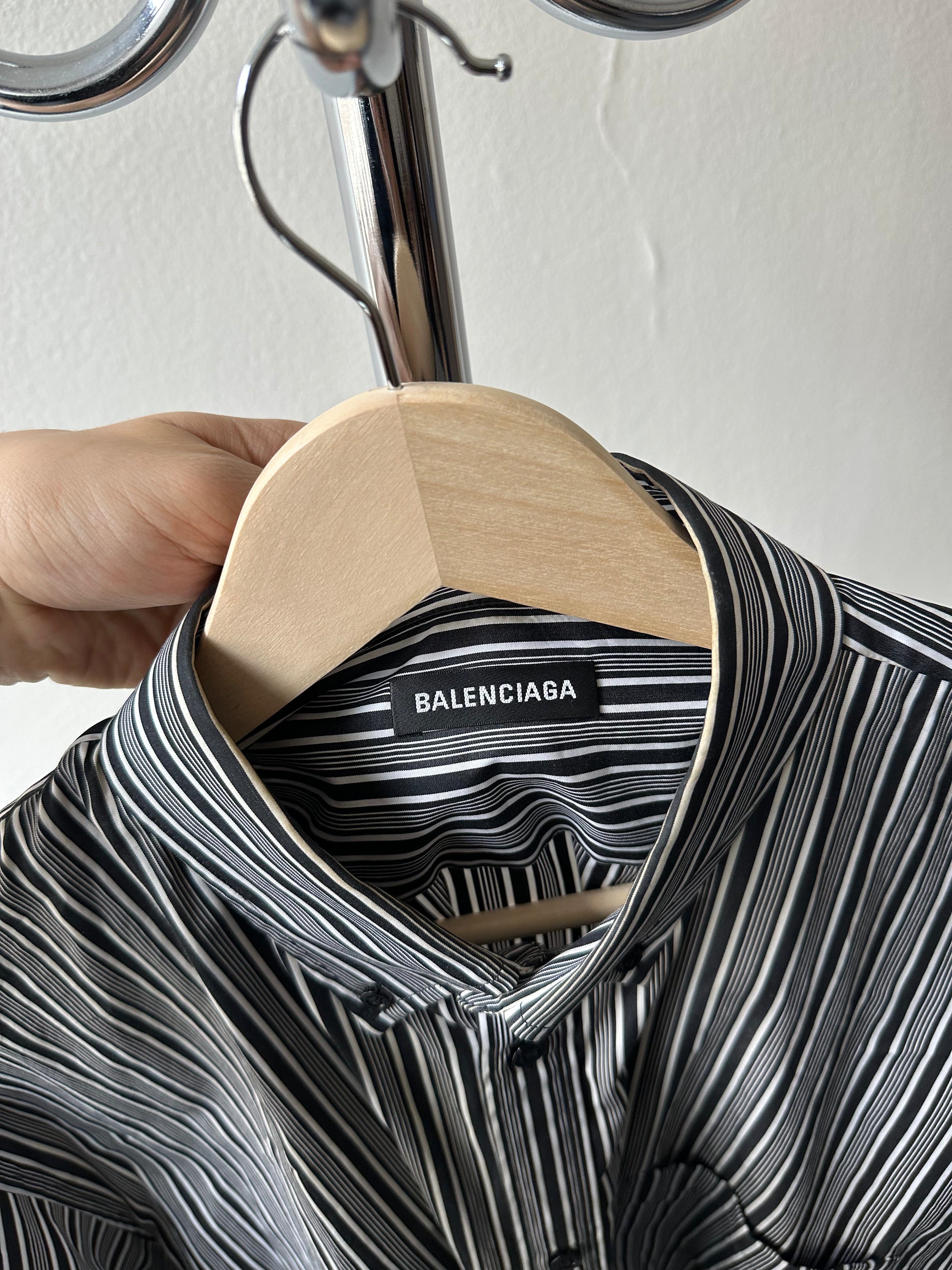 Balenciaga Oversized Striped Shirt with Back Logo - oversized size M