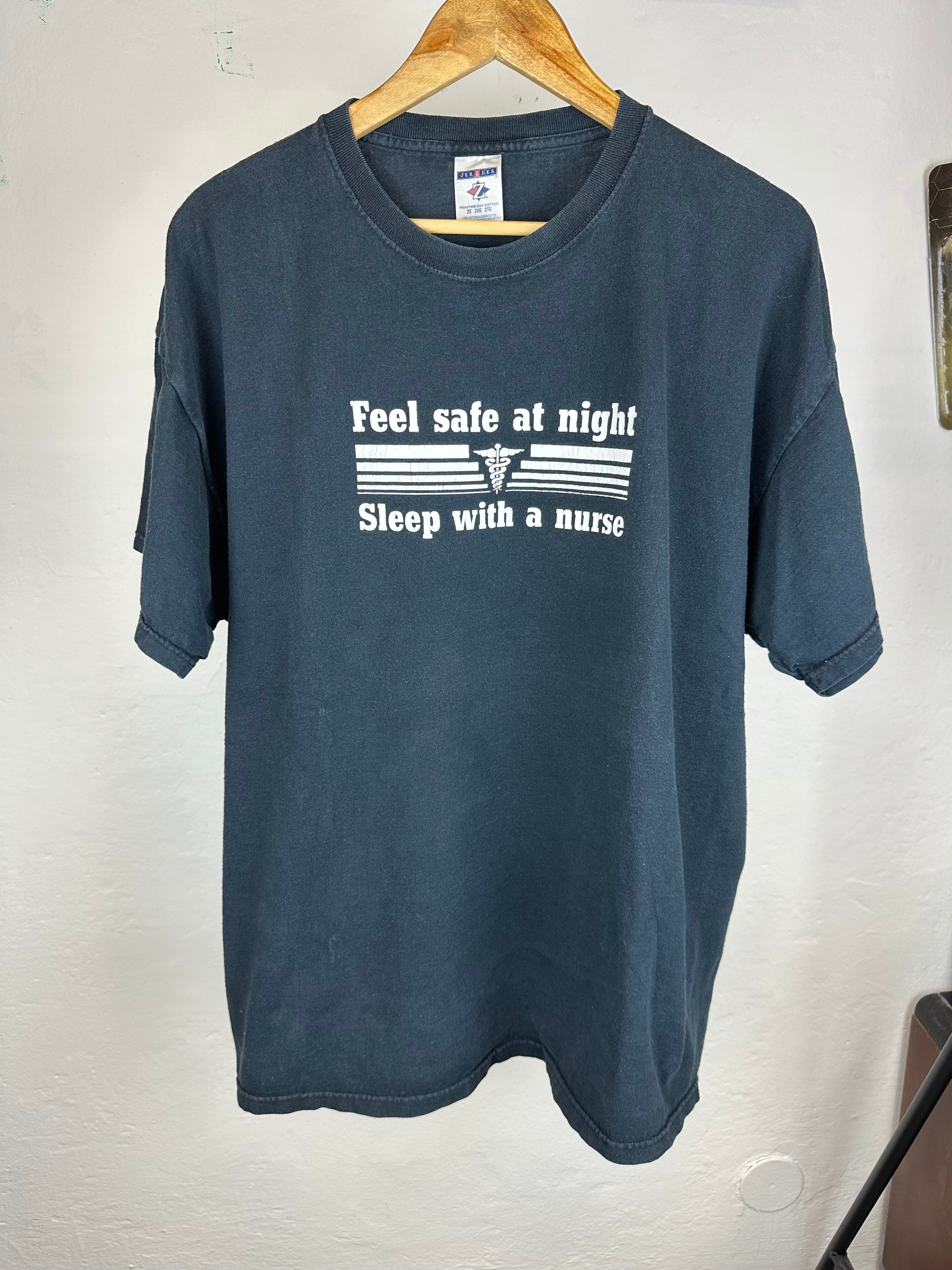 Vintage “Feel safe at night” t-shirt 90s - size XXL