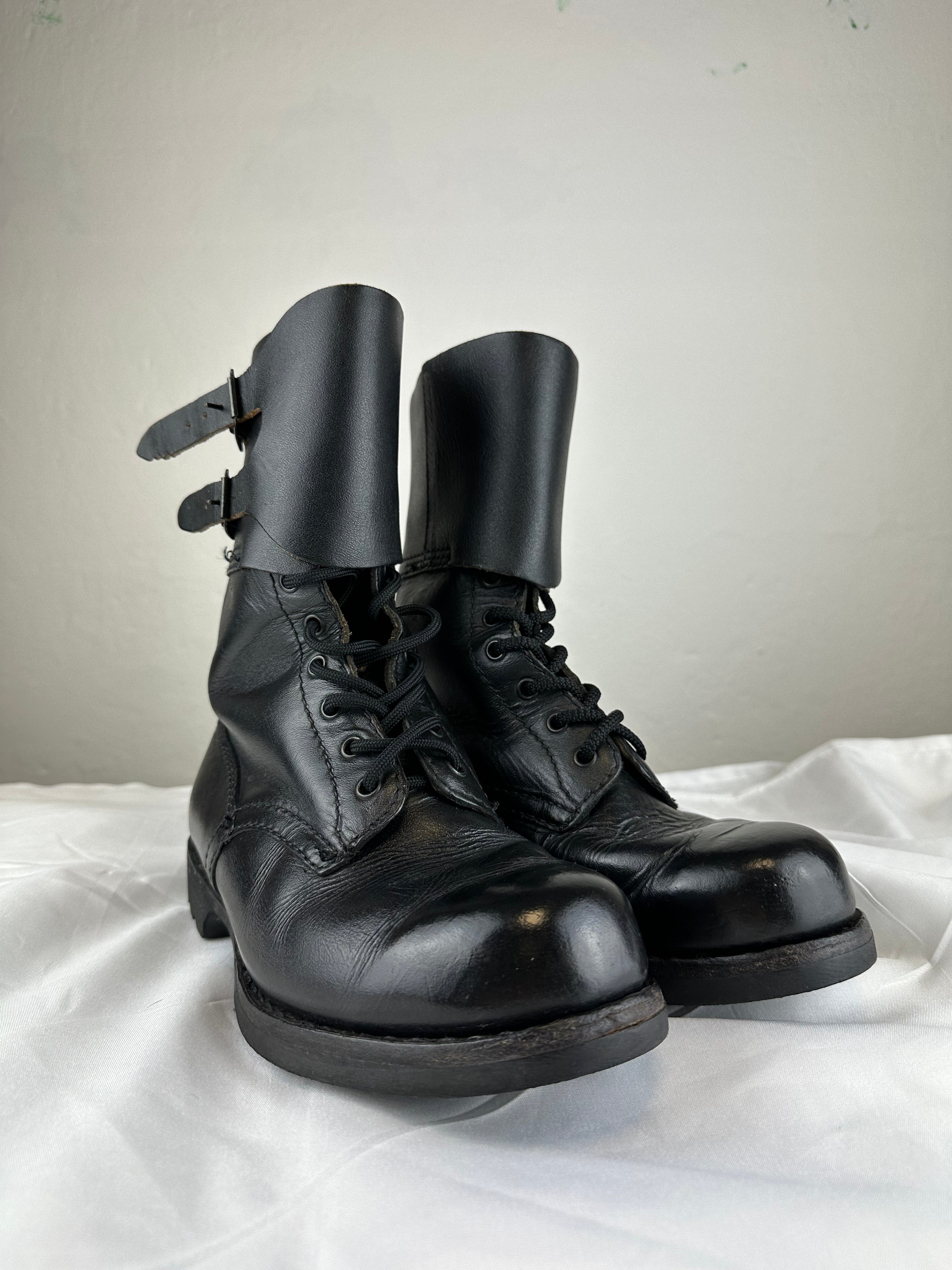 Vintage 1980s Military Boots - size 41