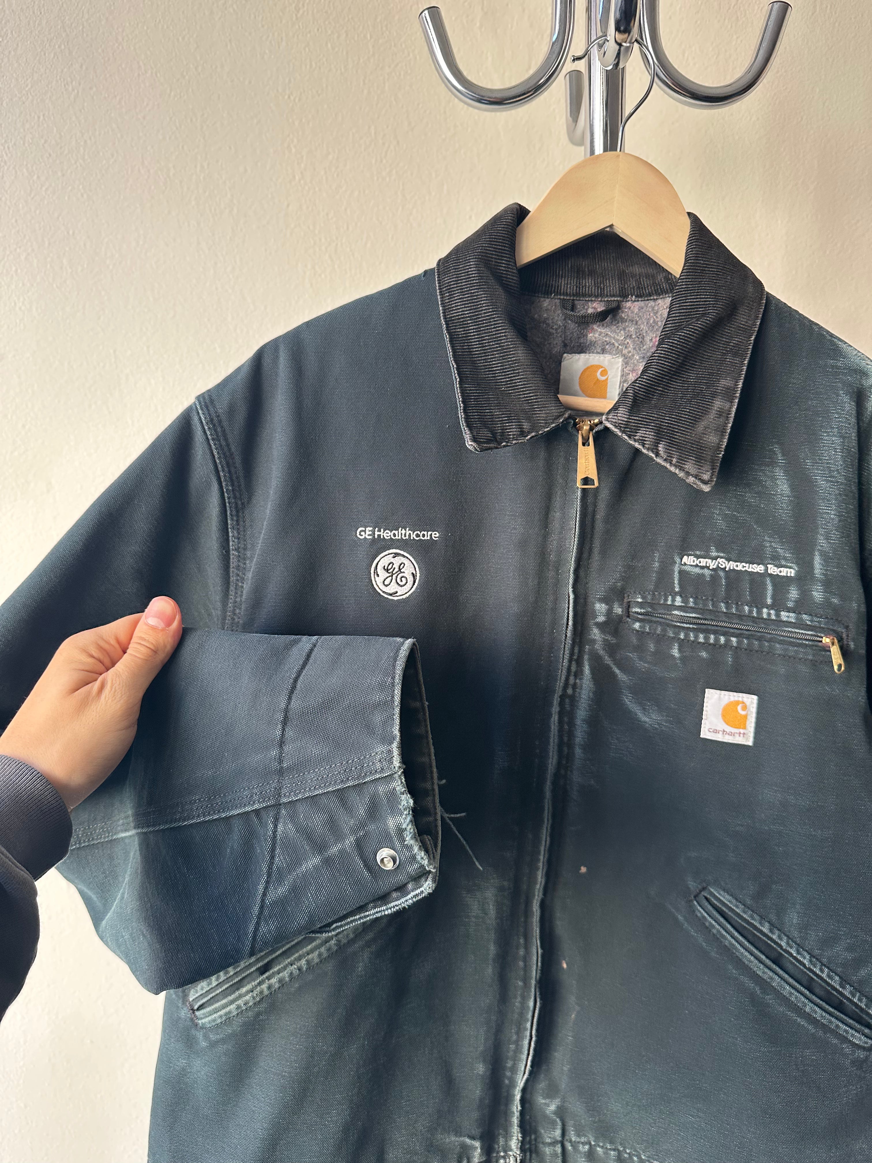 Vintage Carhartt J01 BLK Detroit Jacket - size L