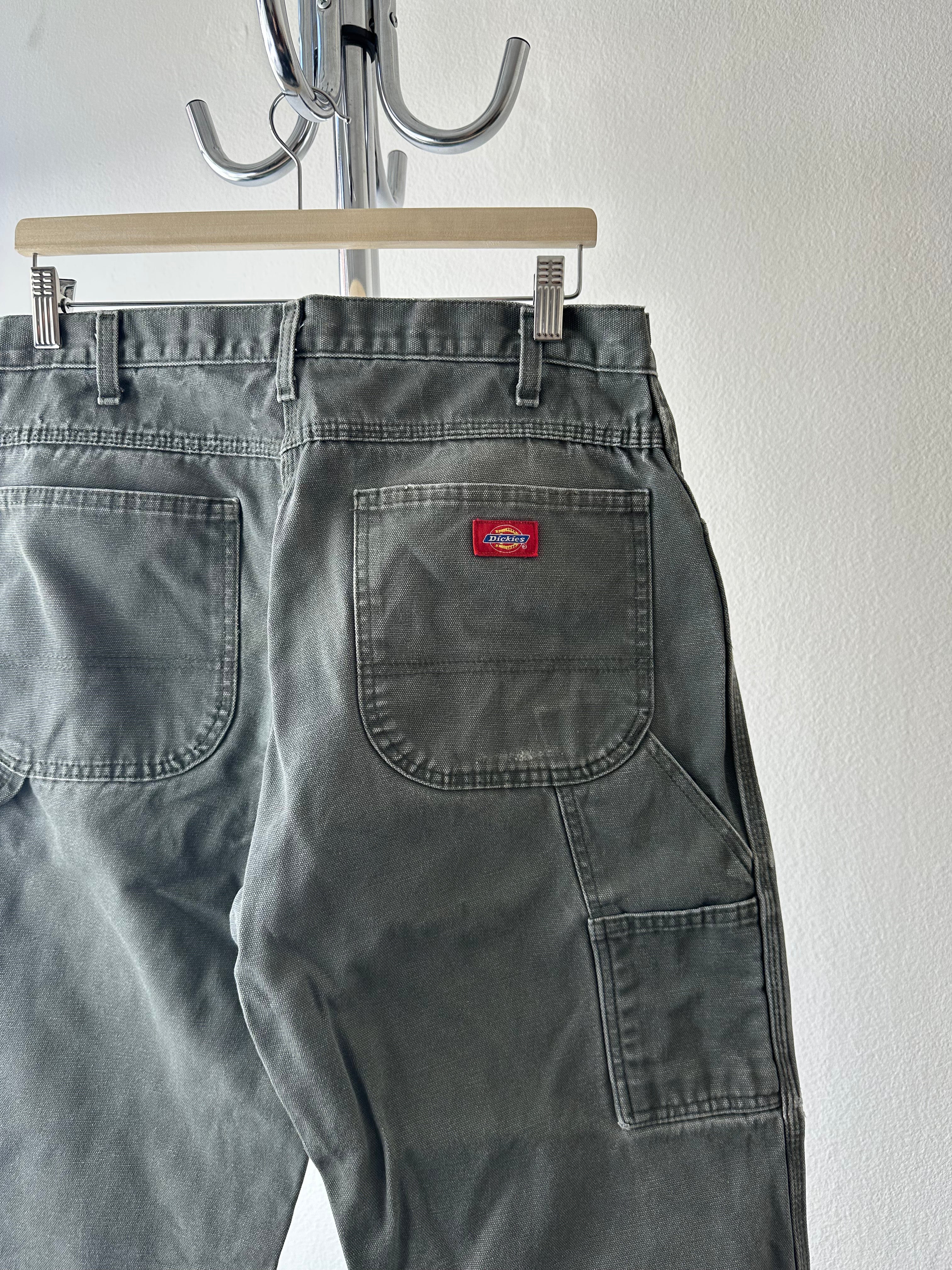 Vintage Dickies Faded Green "Single Knee" Pants - size 34x32