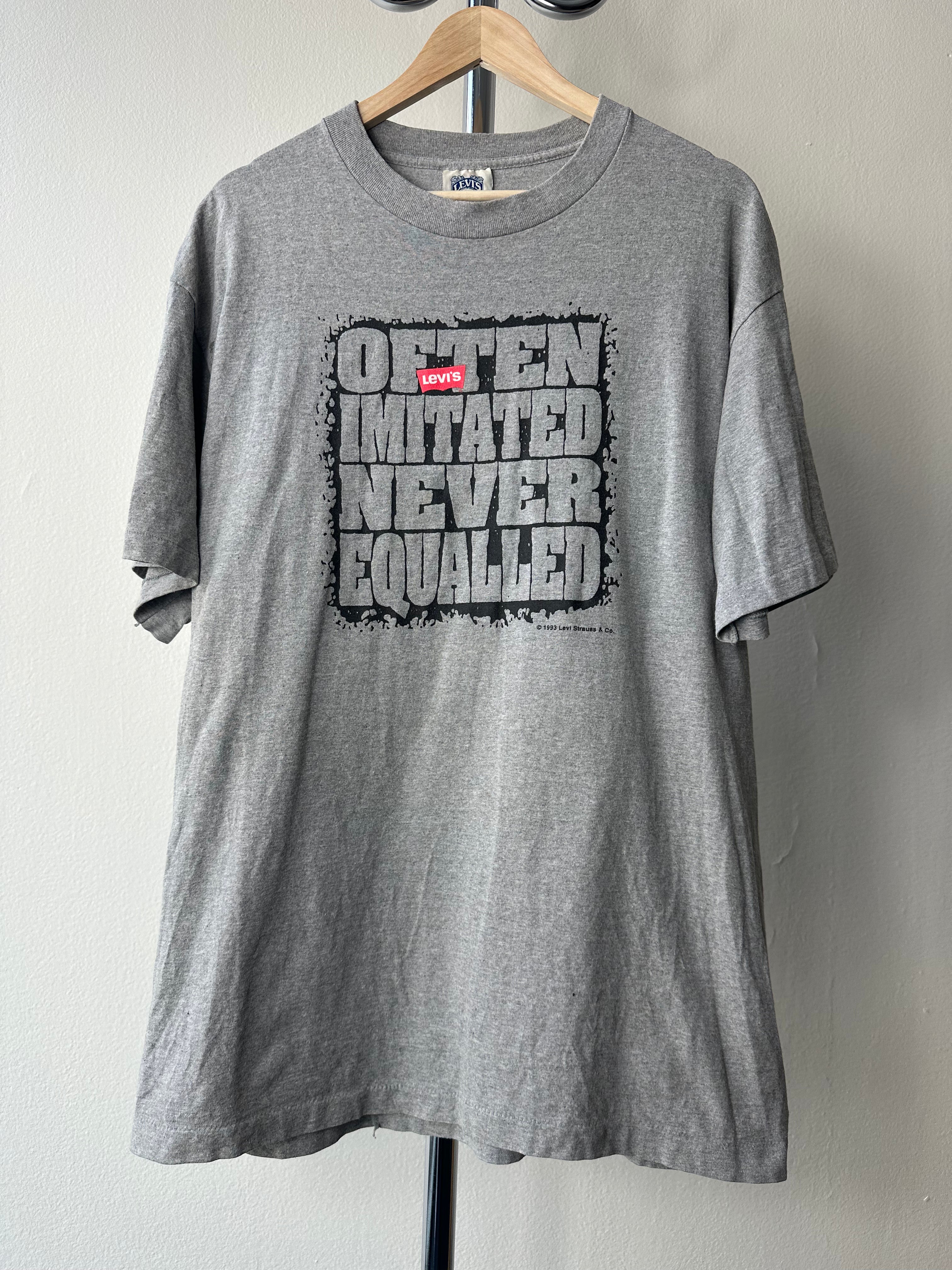 Vintage 1990s Levi's "Often Imitated Never Equalled" t-shirt - size XL