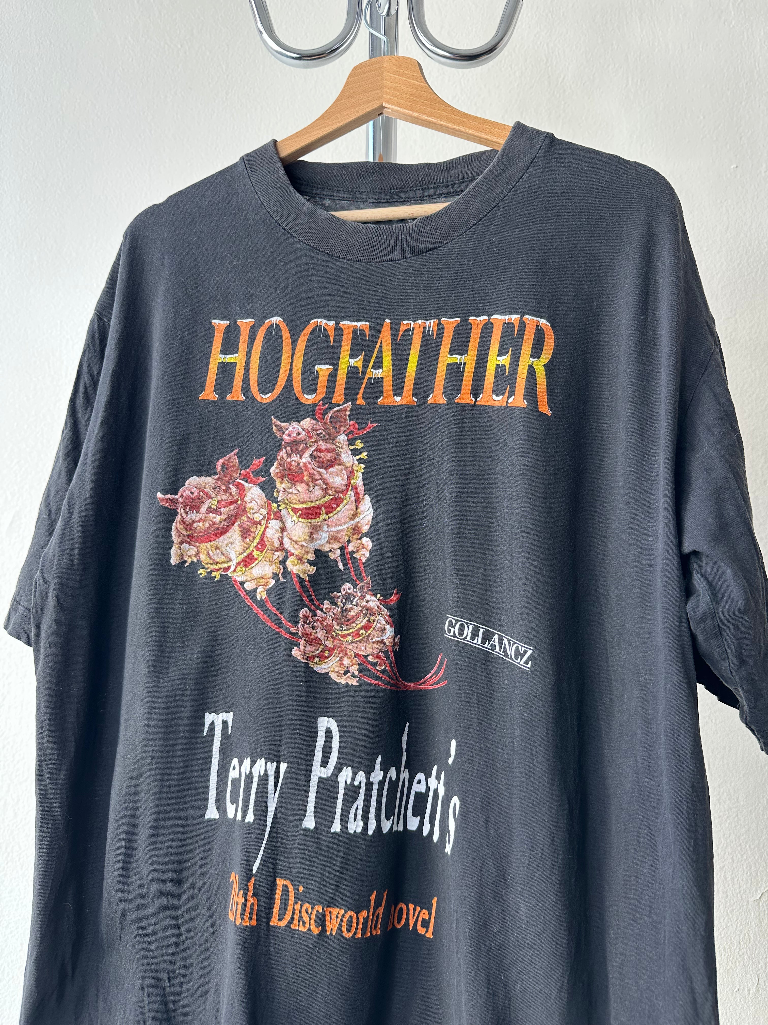 Vintage 1990s Terry Pratchett “Hogfather” T-shirt - size XL
