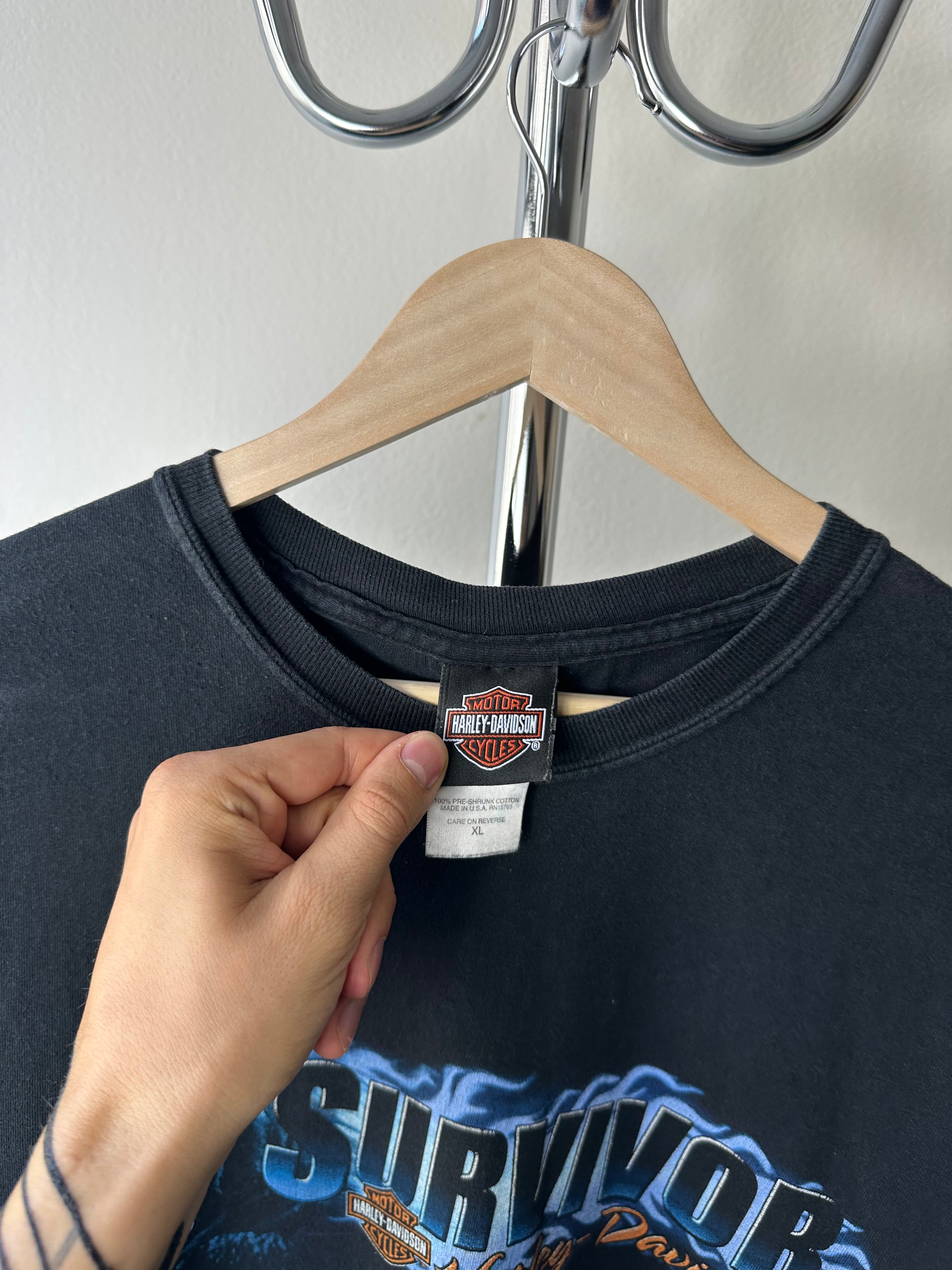 Vintage Harley Davidson "Survivor" Flames T-shirt - size XL