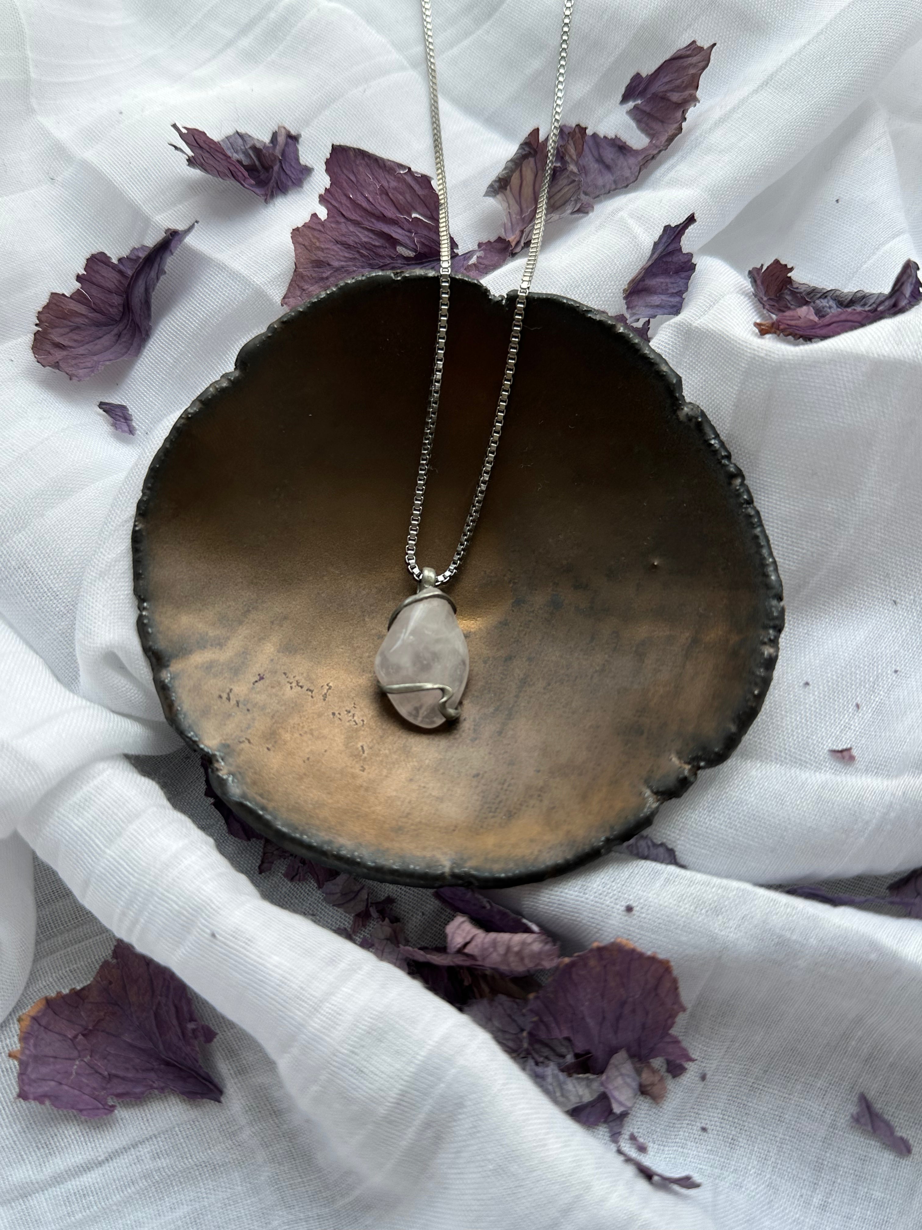 “Quiet Bloom” – Rose Quartz Pendant by Laura Řezaninova