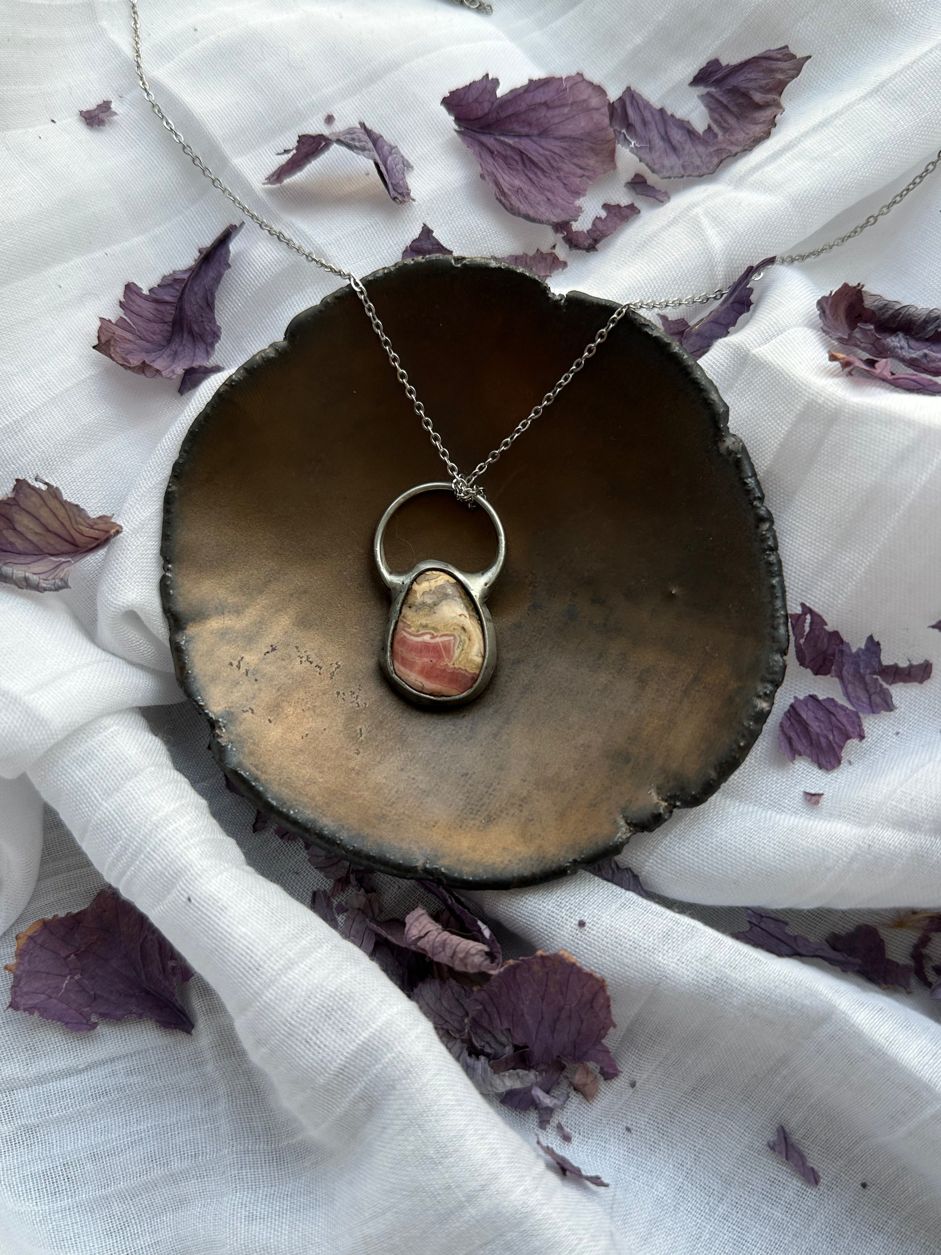 "Heart of the Mountain" – Rhodochrosite Pendant by Laura Řezaninova