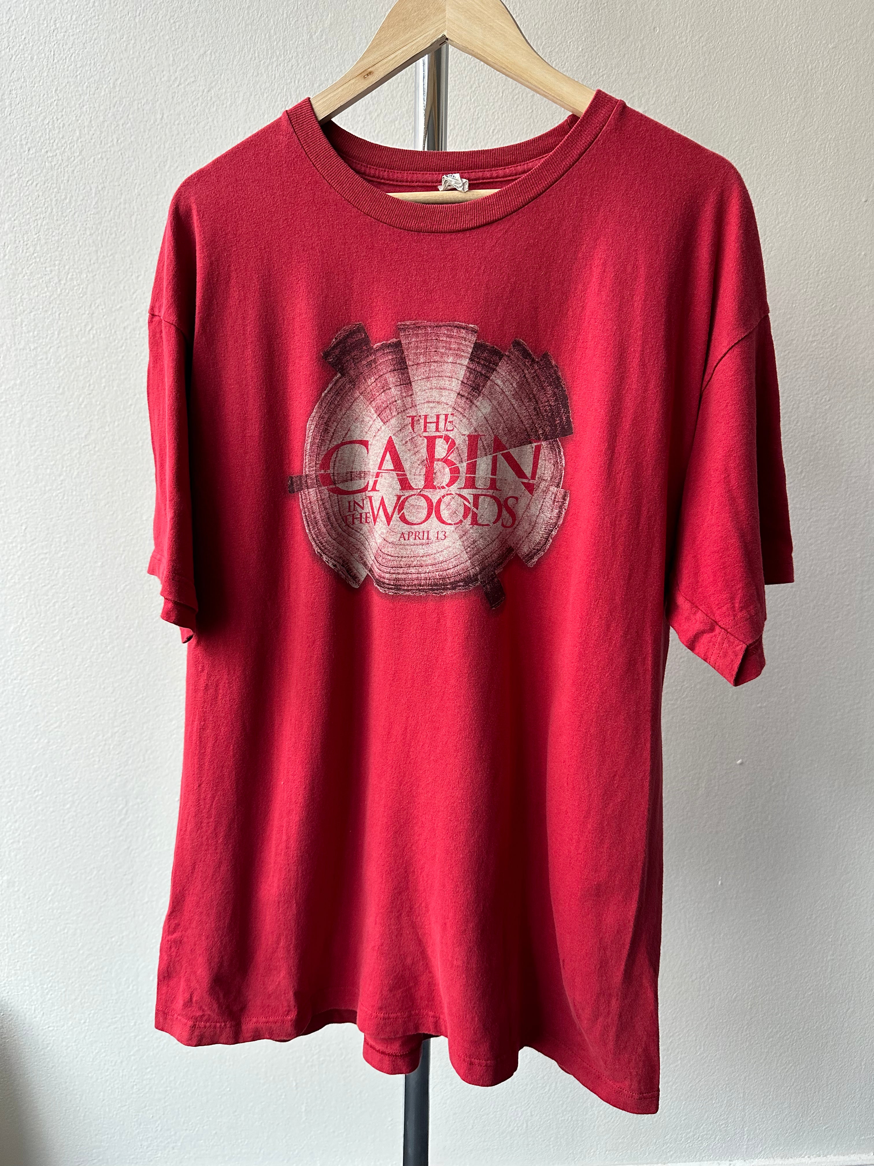 2000s The Cabin in the Woods Horror Movie T-shirt - size XL