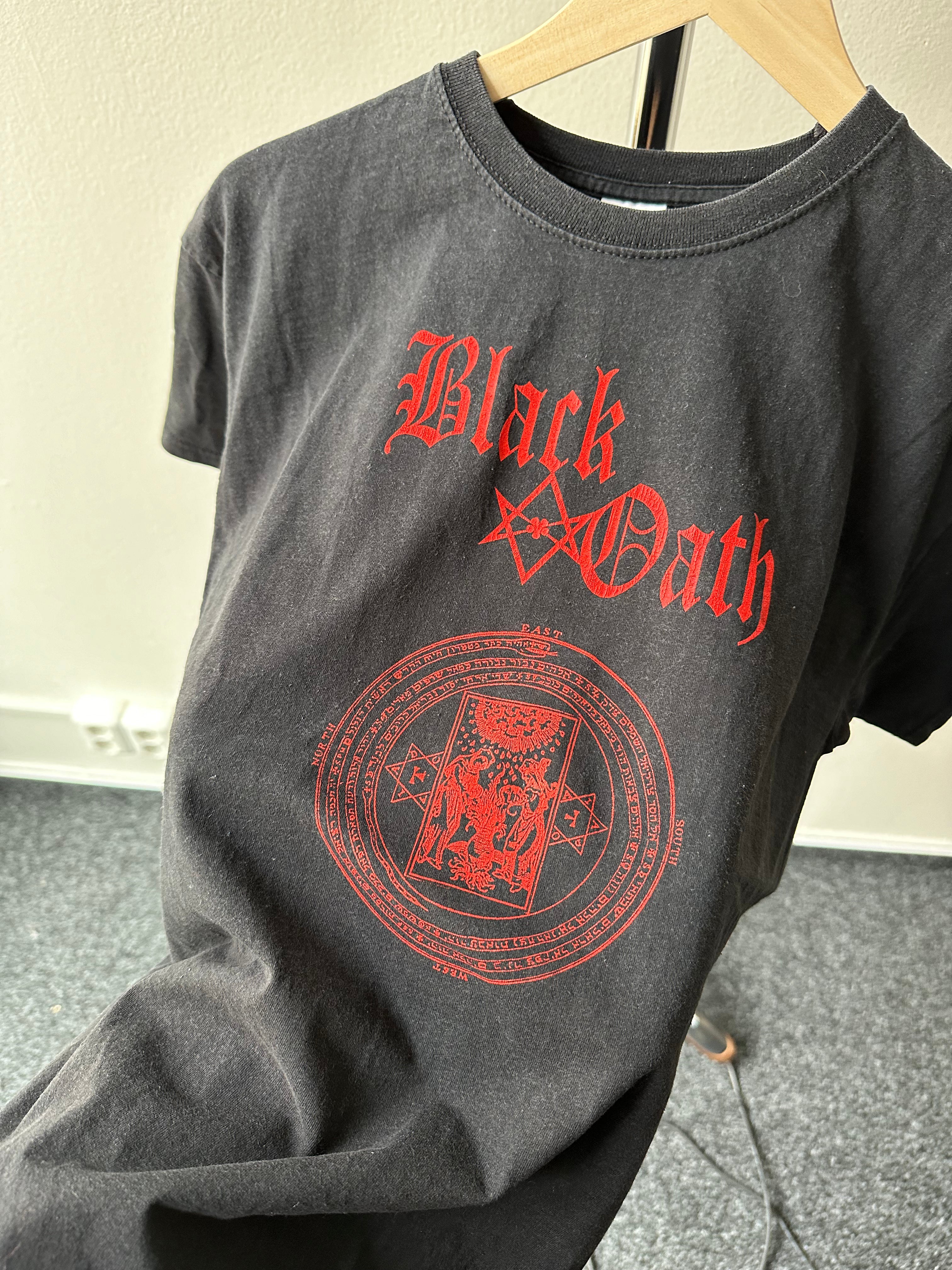 Black Oath 00s T-shirt - size M