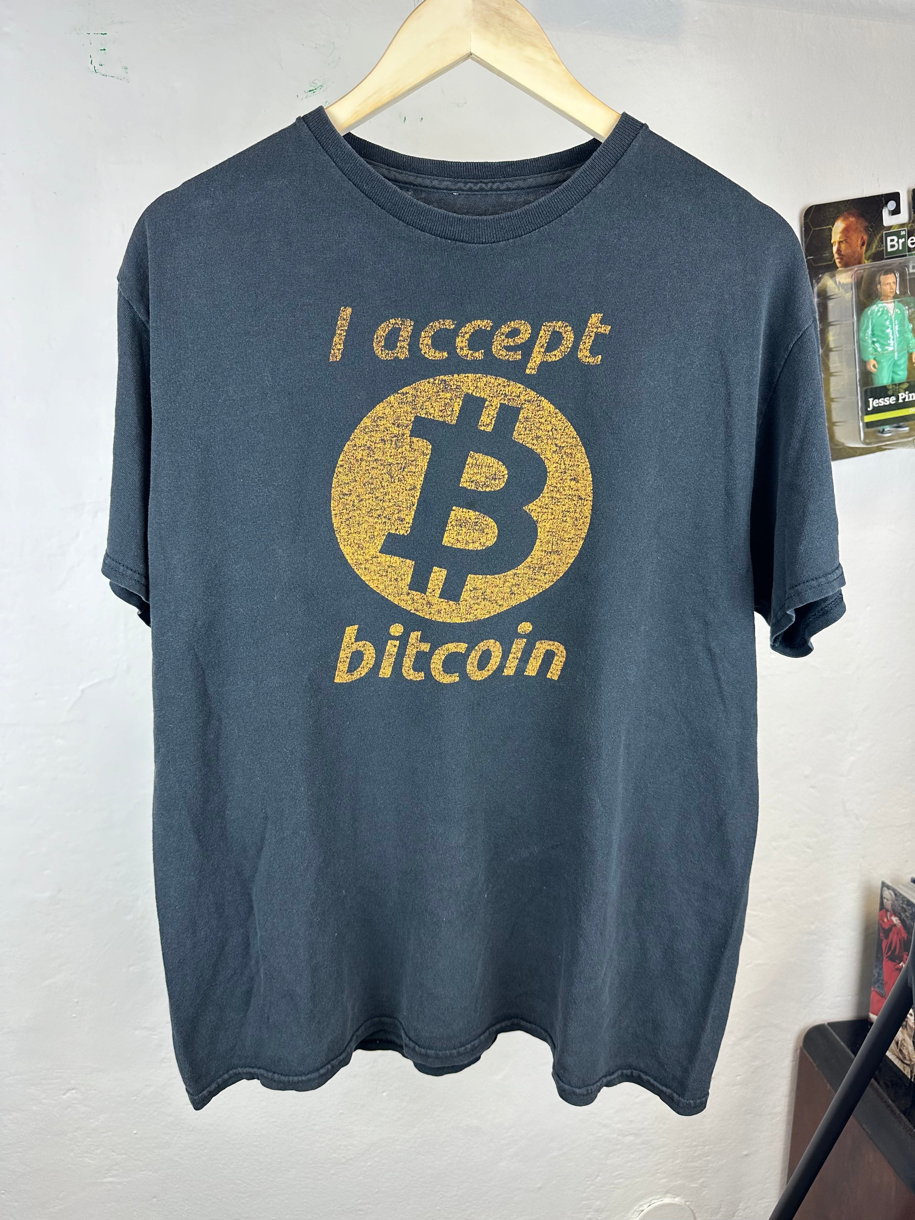 Vintage "I Accept Bitcoin" T-shirt - size M