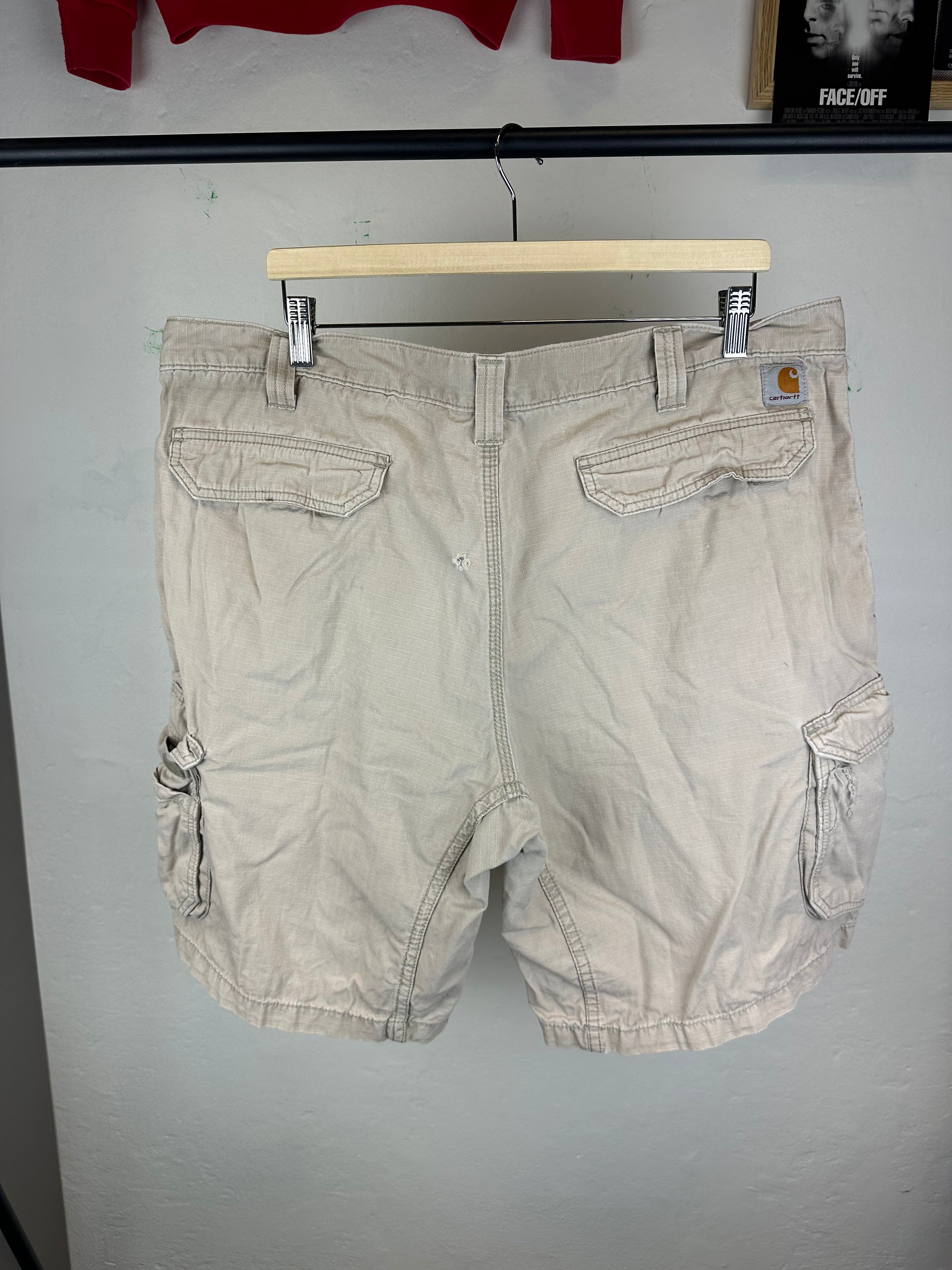 Vintage Carhartt Cargo Shorts - size 38
