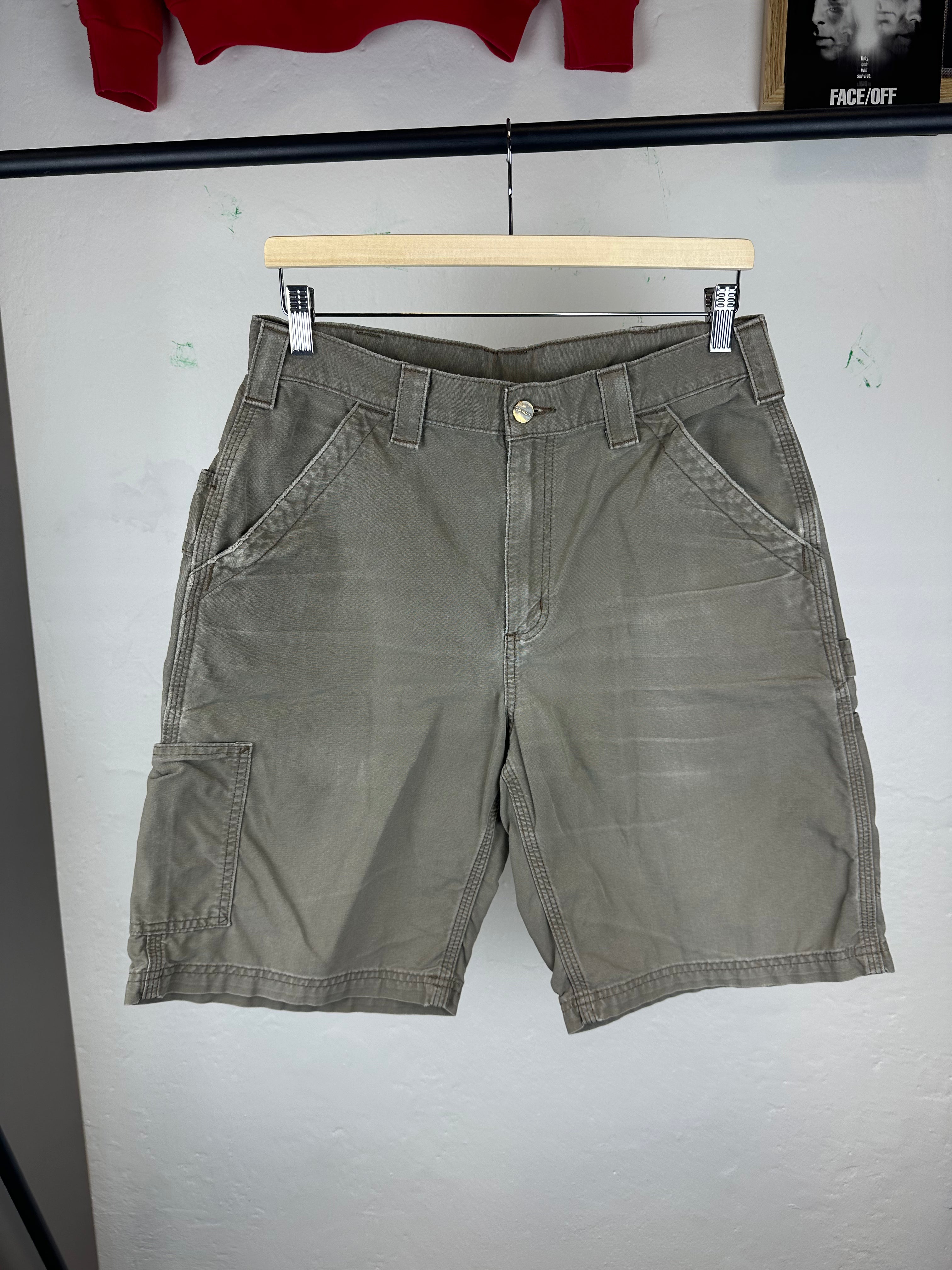 Vintage Carhartt Distressed Shorts - size 32