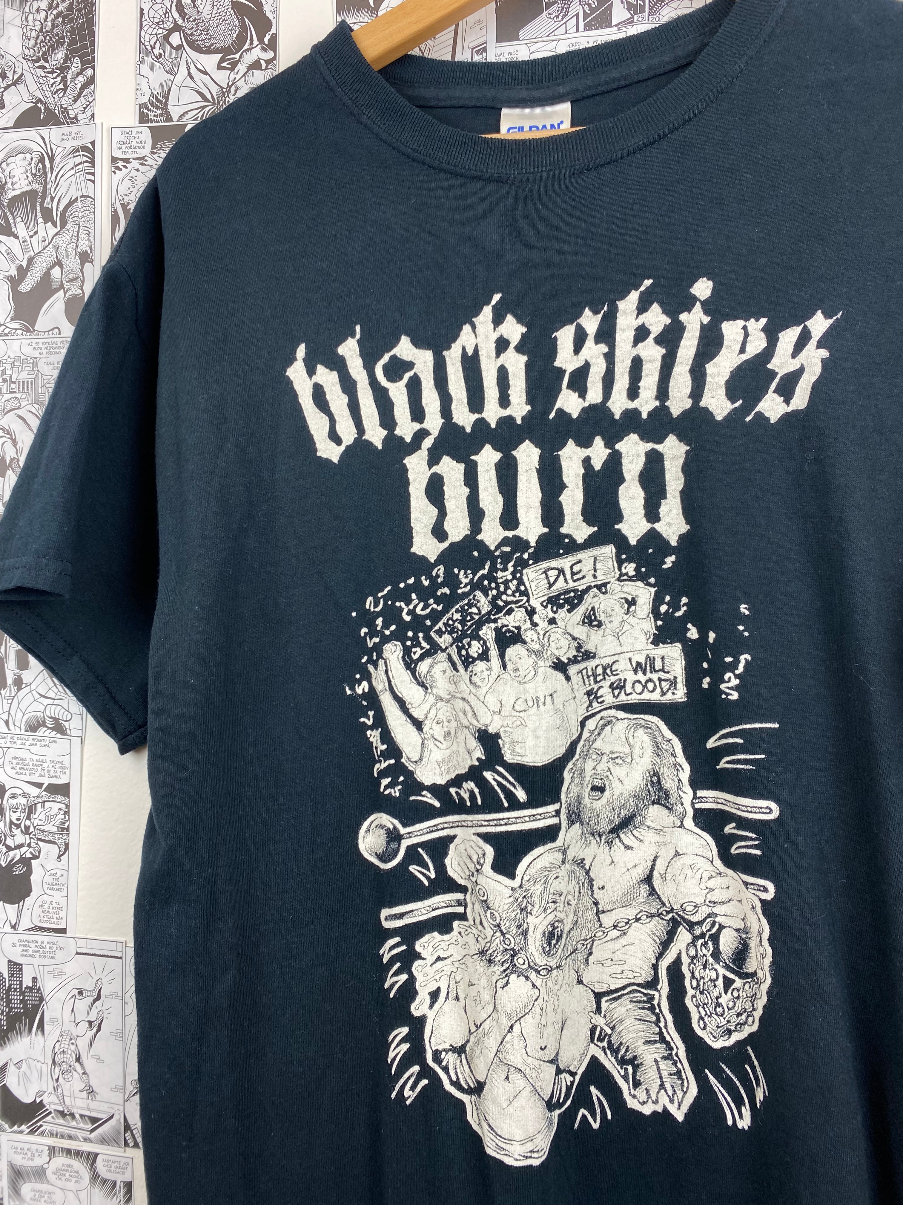 Vintage Black Skies Burn T-shirt - size M