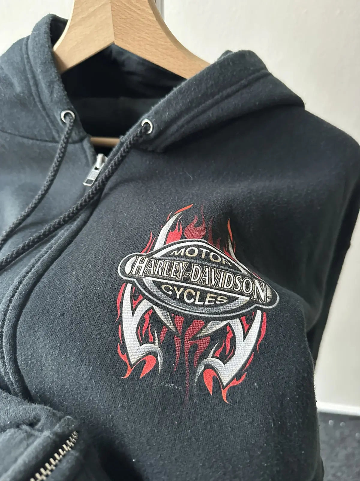 Vintage 2002 Harley Davidson Flames “Liberal Kansas” Zip Hoodie - size M