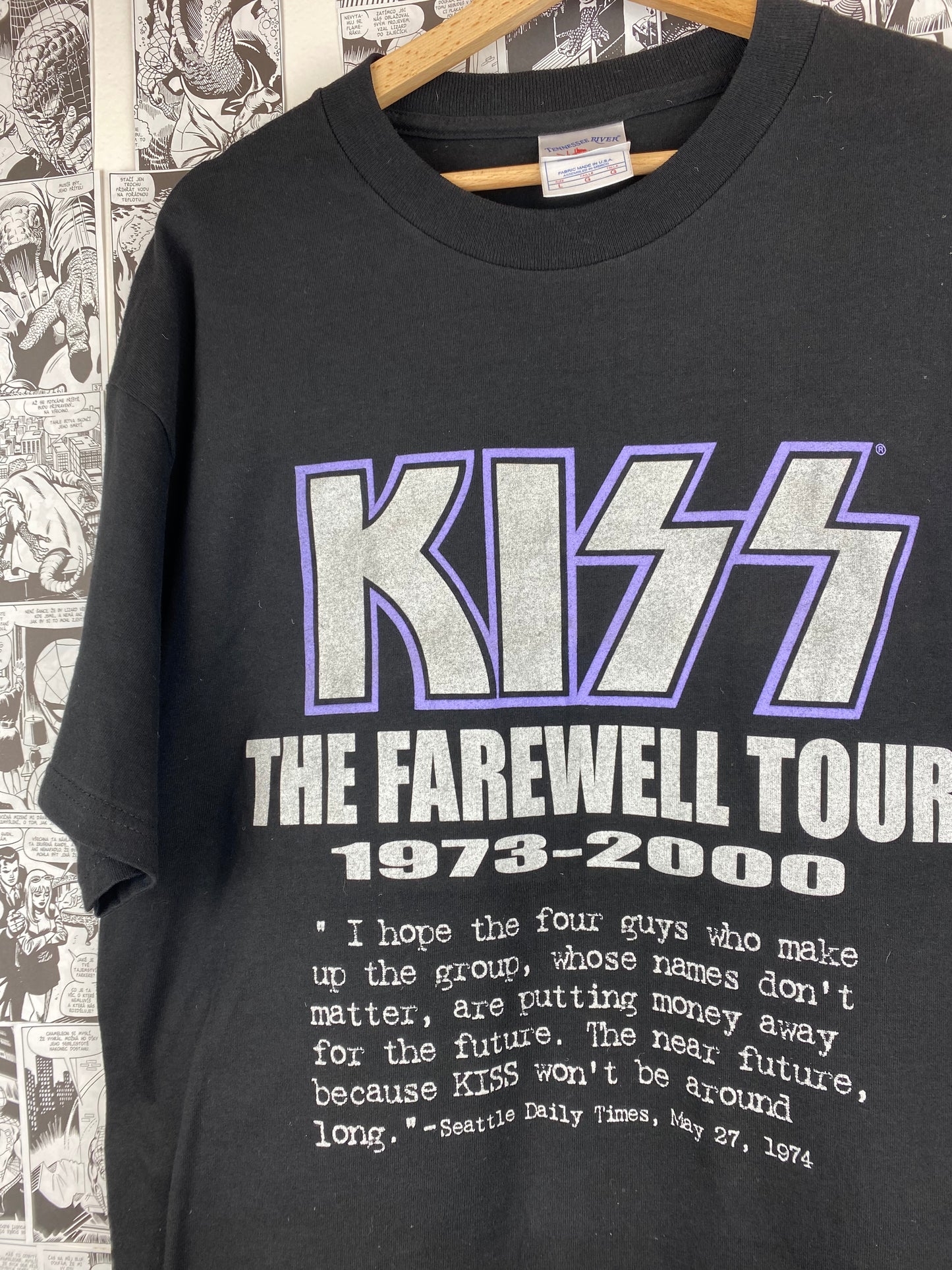 Vintage Kiss “Farewell Tour” t-shirt - size L