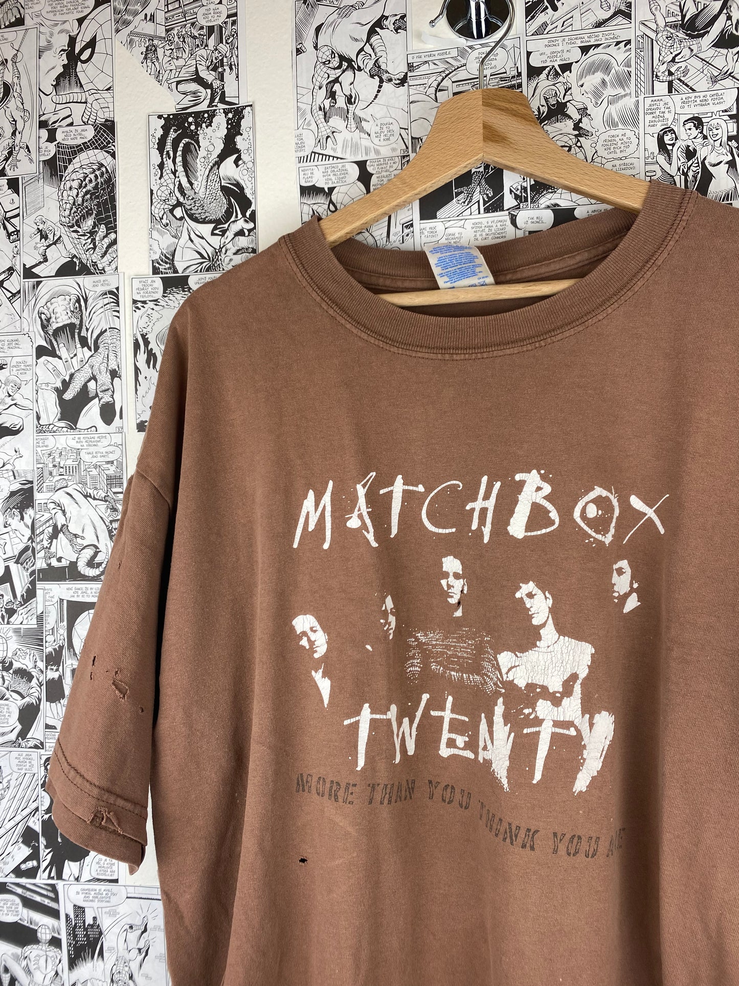 Vintage Matchbox 2003 - thrashed t-shirt - size XL