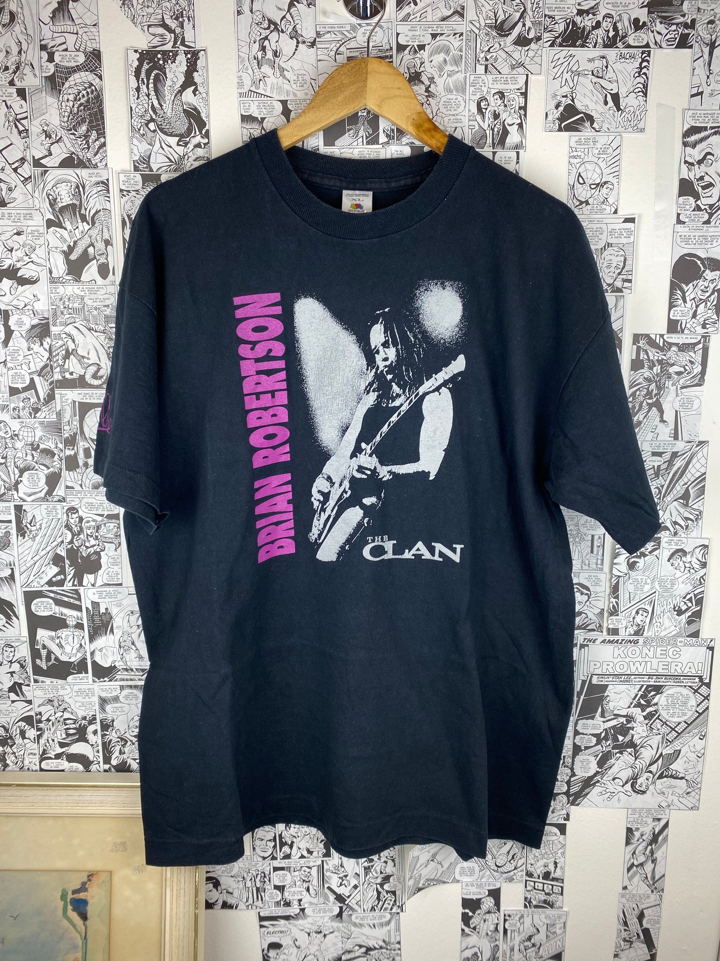 Vintage - The Clan - Brian Robertson 90s t-shirt - size XL