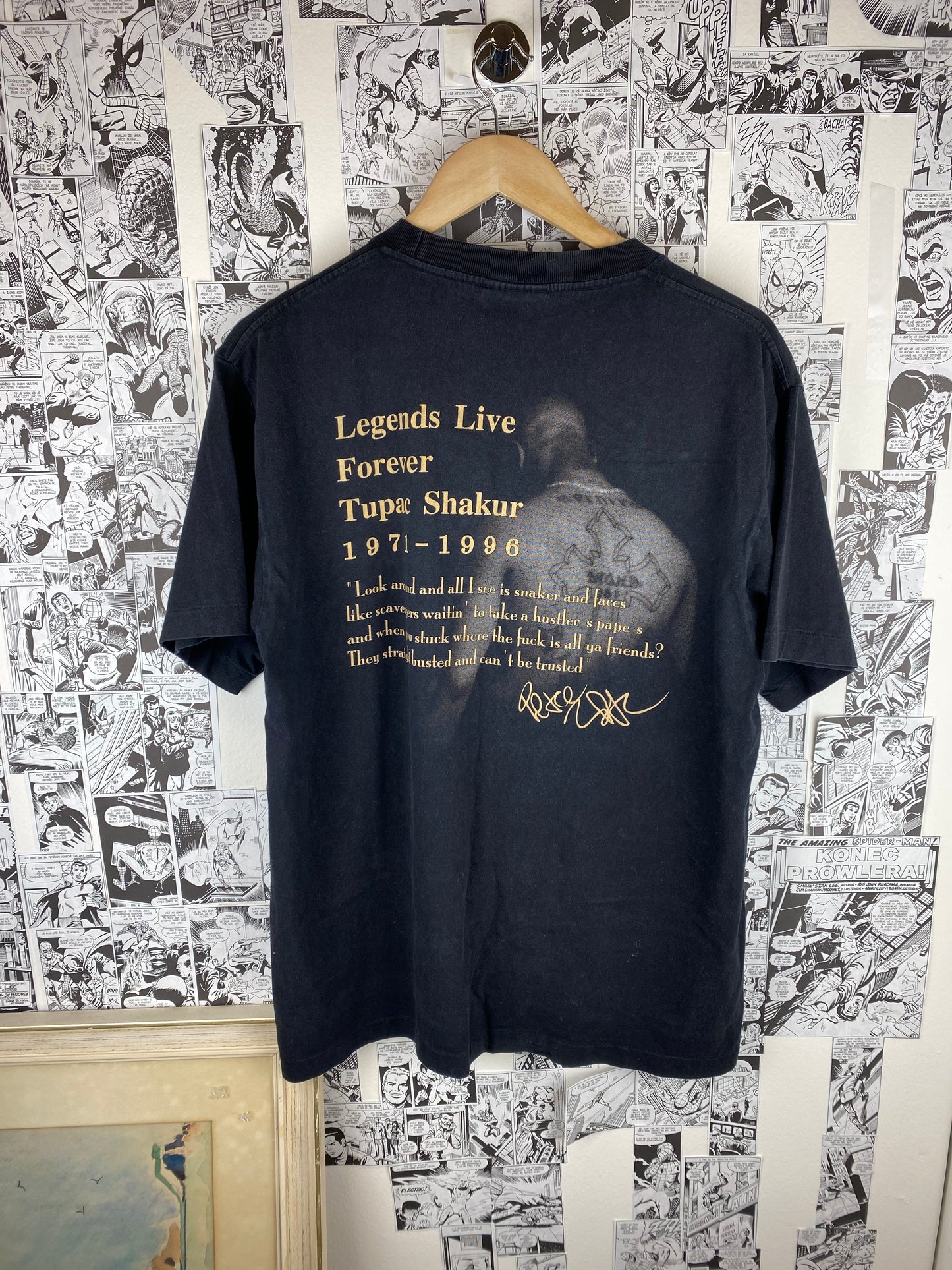 Vintage 2Pac “Memory of Tupac” t-shirt - size L