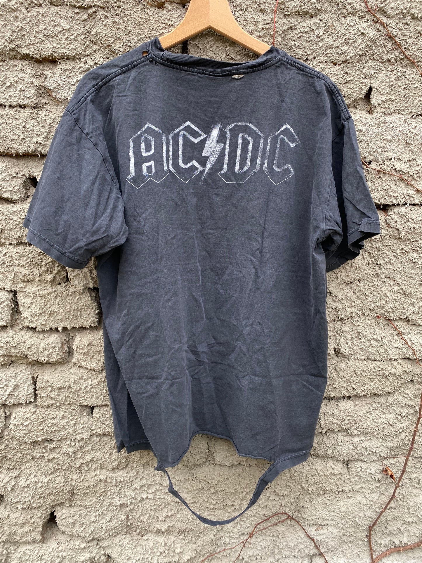Vintage AC DC "Return to Rock" distressed t-shirt - size XL
