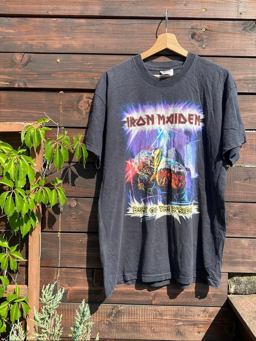 Vintage Iron Maiden "Best of the B-Side" 2002 t-shirt - size L