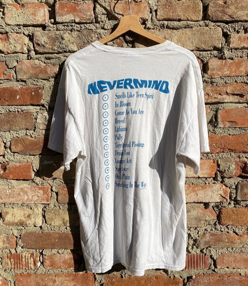 Vintage Nirvana Nevermind 2002 t-shirt - size L