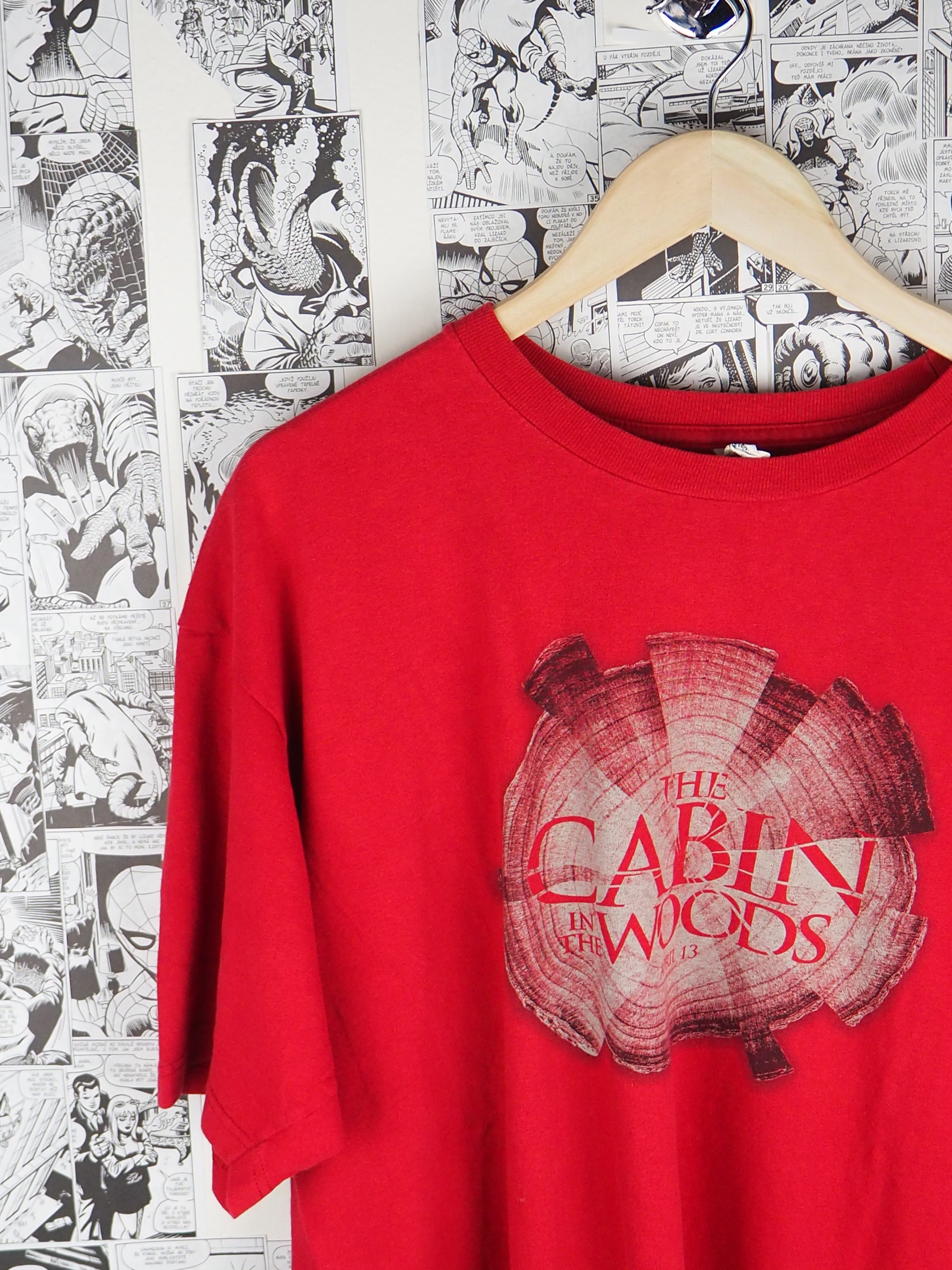 Vintage The Cabin in the Woods t-shirt - size XL