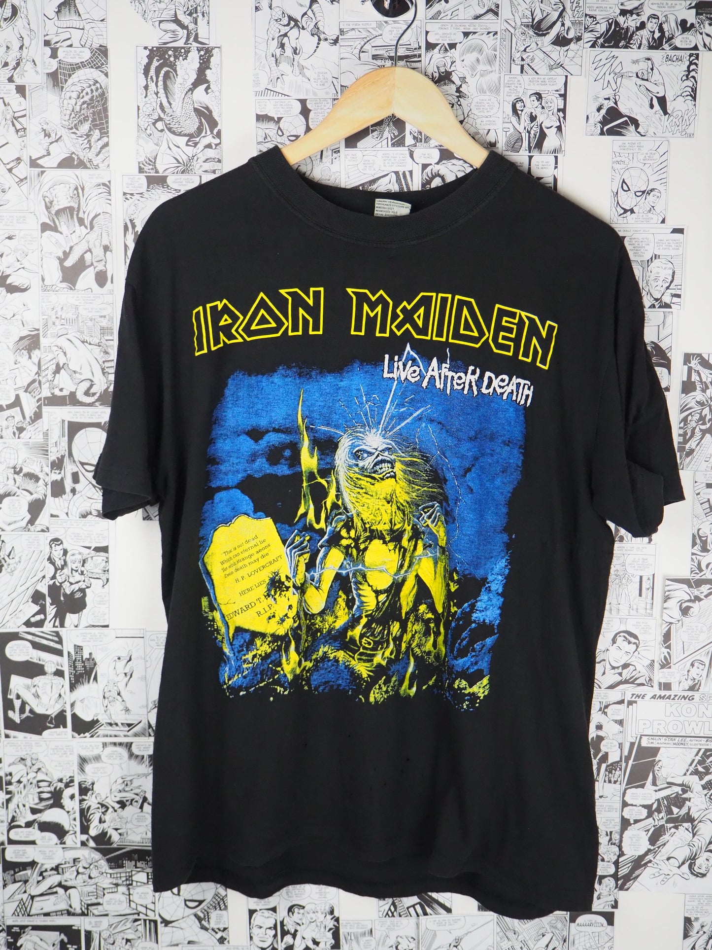 Vintage Iron Maiden "Live After Death" 90s t-shirt - size XL